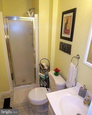 DOMINION VIEW - Residential Lease