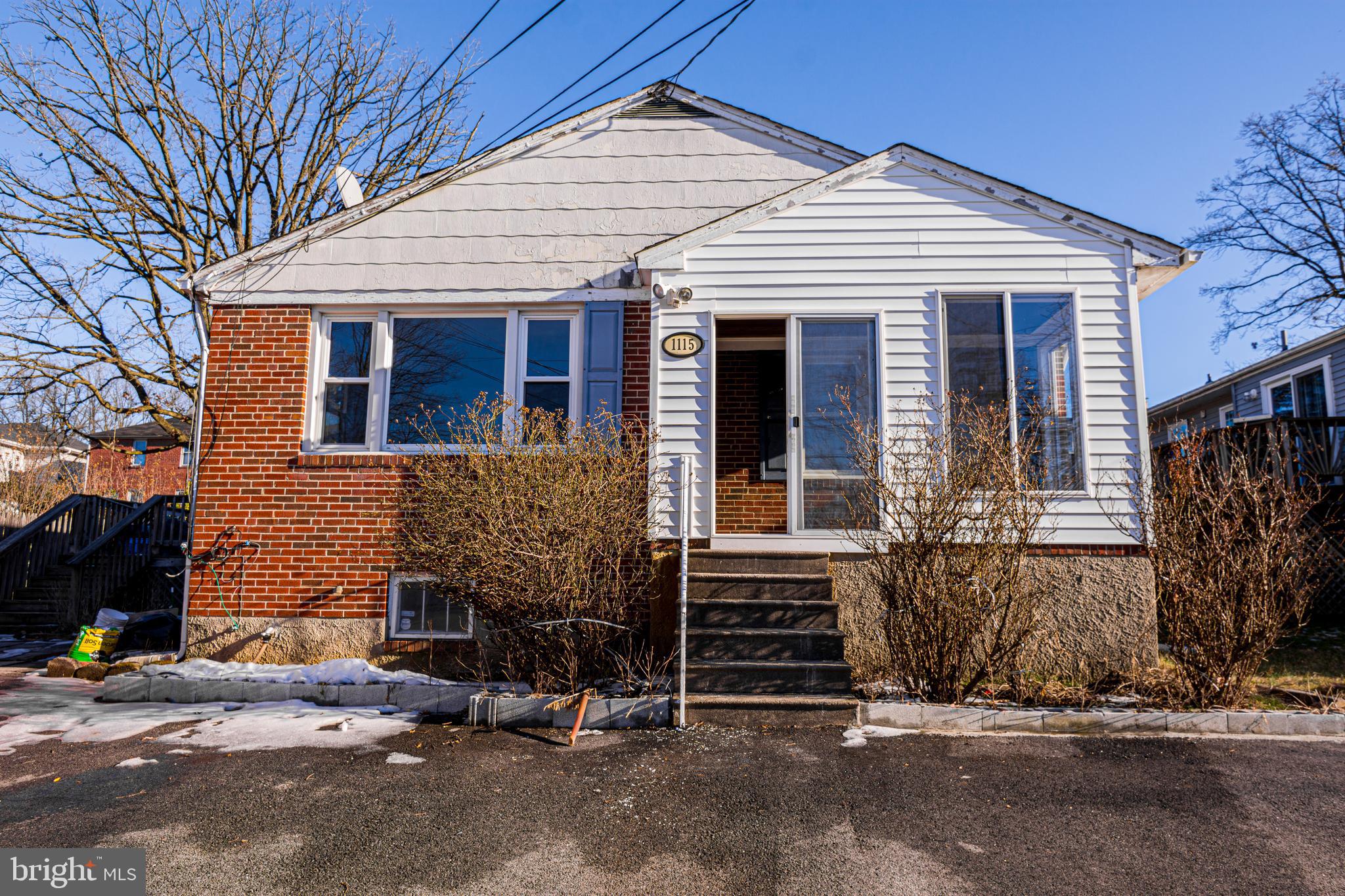 CATONSVILLE MANOR - Residential