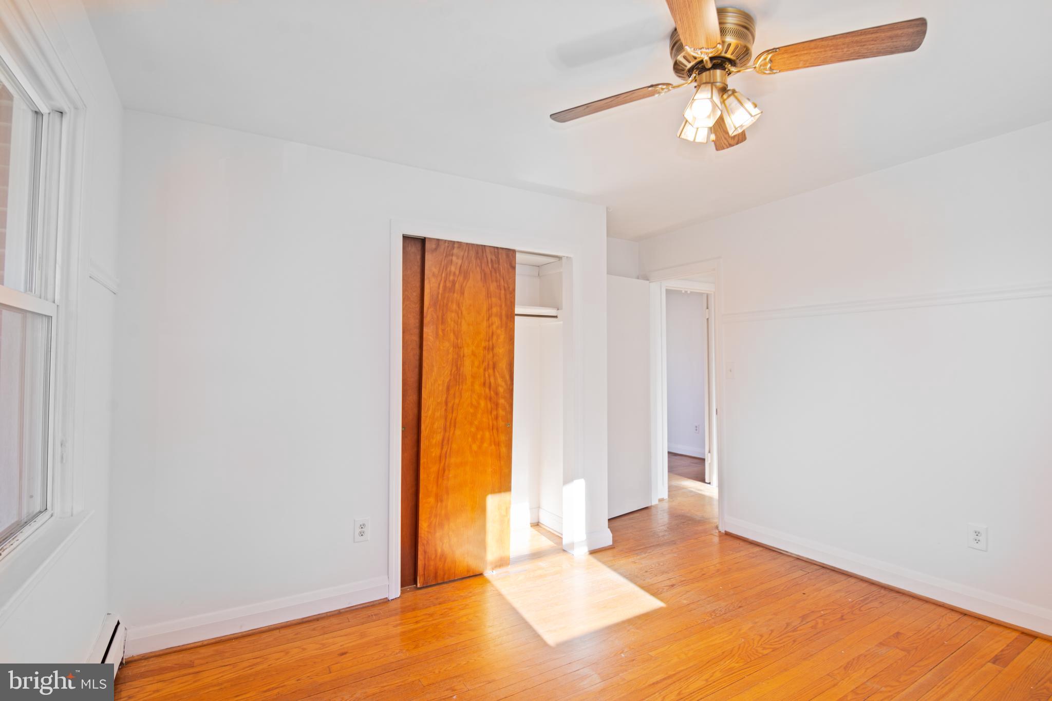 CATONSVILLE MANOR - Residential