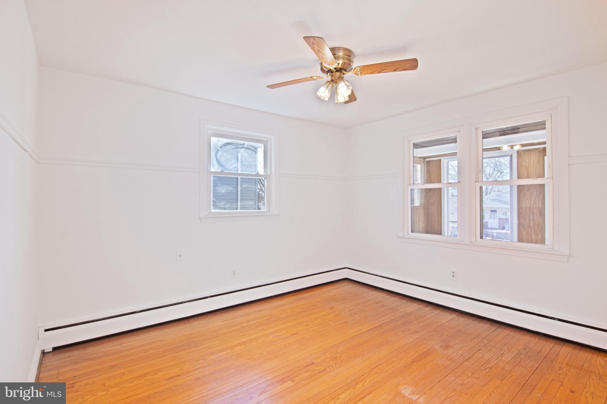 CATONSVILLE MANOR - Residential