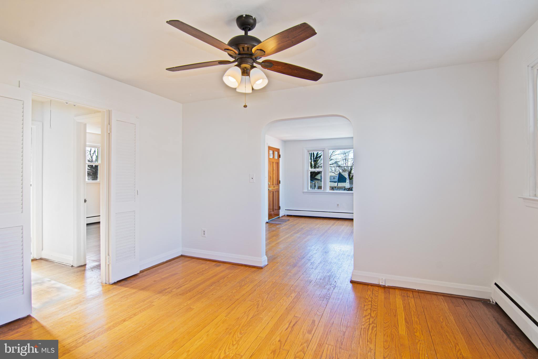 CATONSVILLE MANOR - Residential