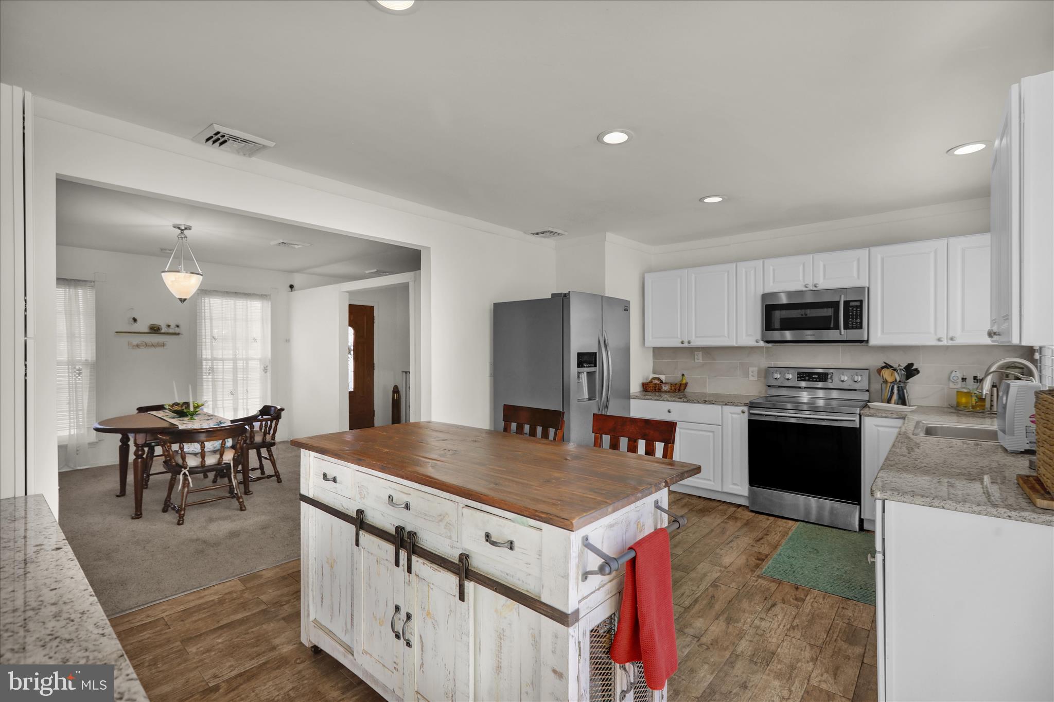 STURBRIDGE VILLAGE - Residential