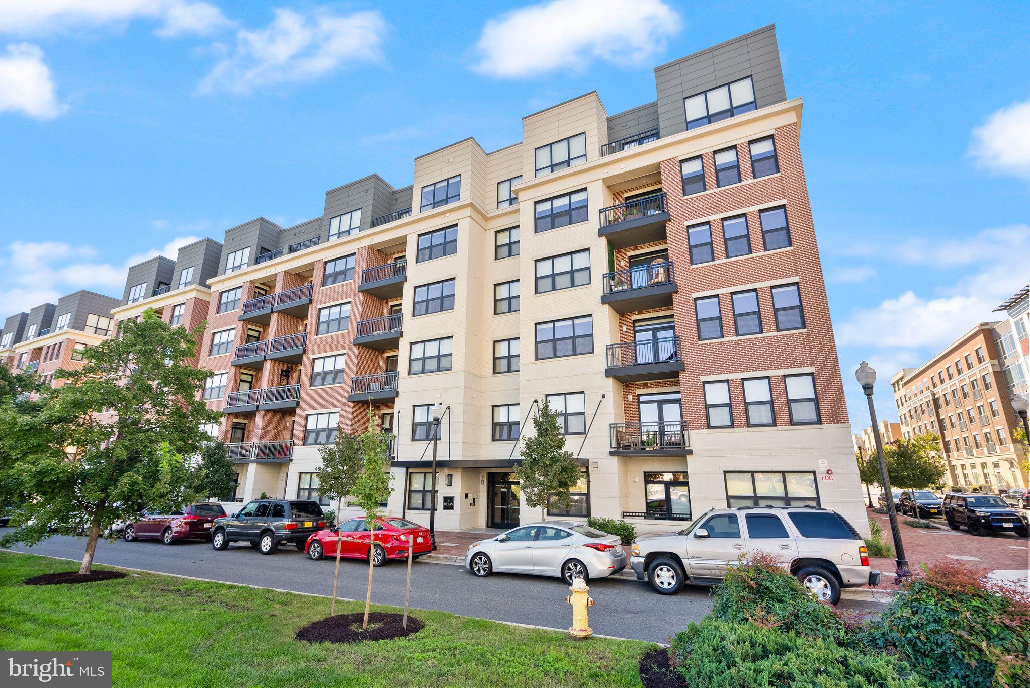 POTOMAC YARD - Residential