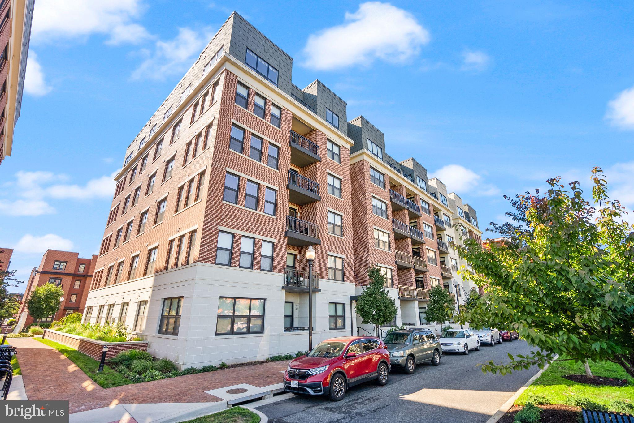 POTOMAC YARD - Residential