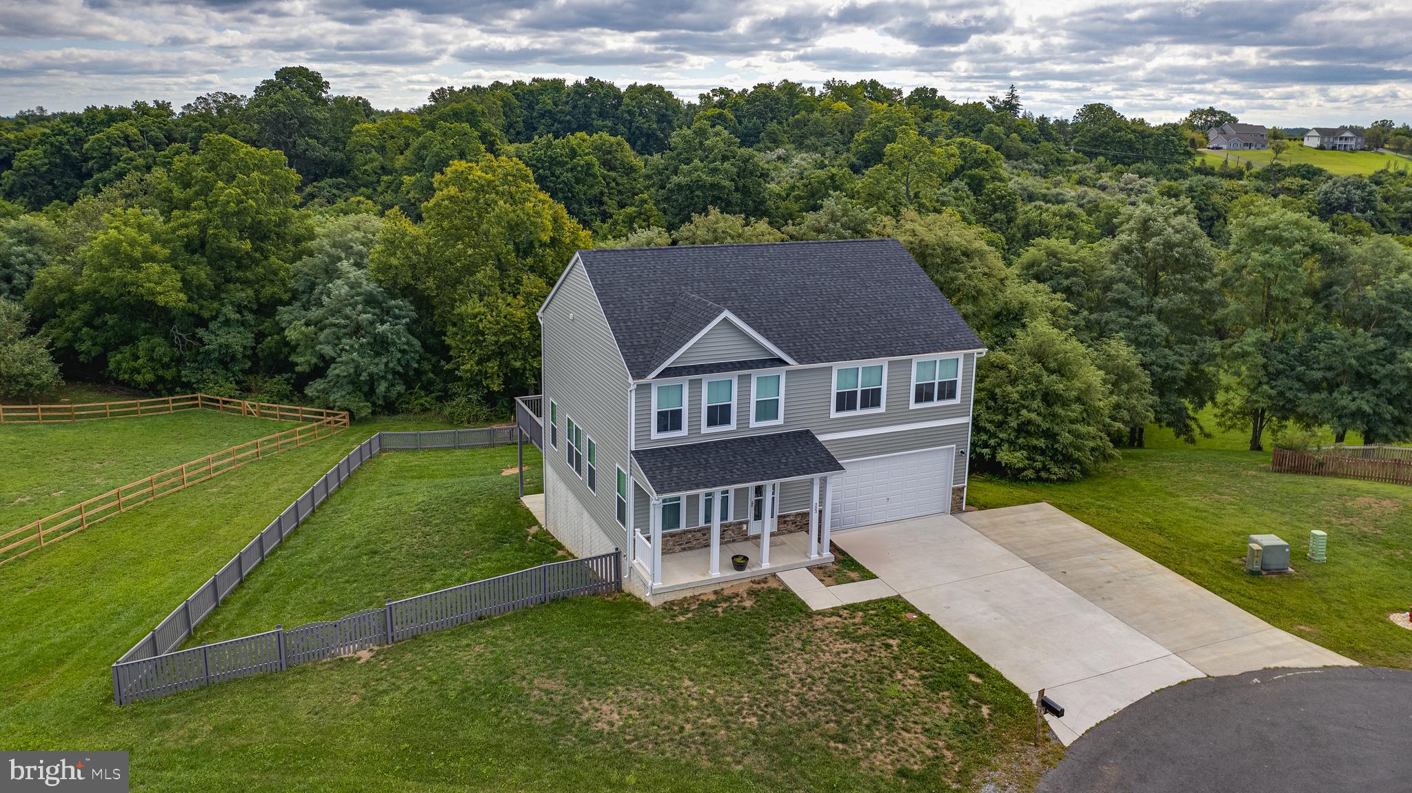 FORT HILL FARMS - Residential