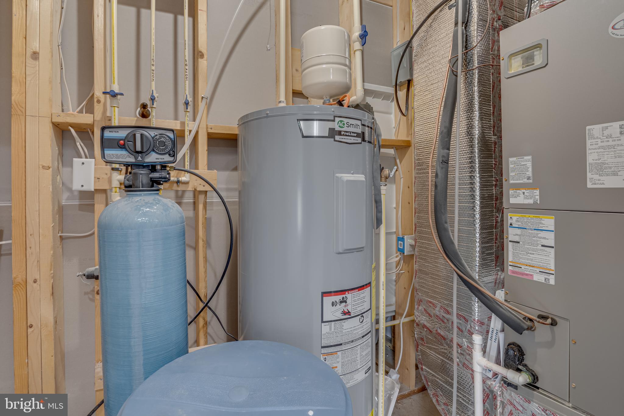 FORT HILL FARMS - Residential