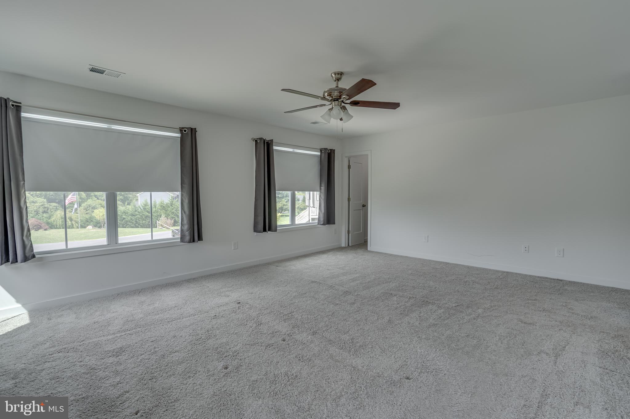 FORT HILL FARMS - Residential