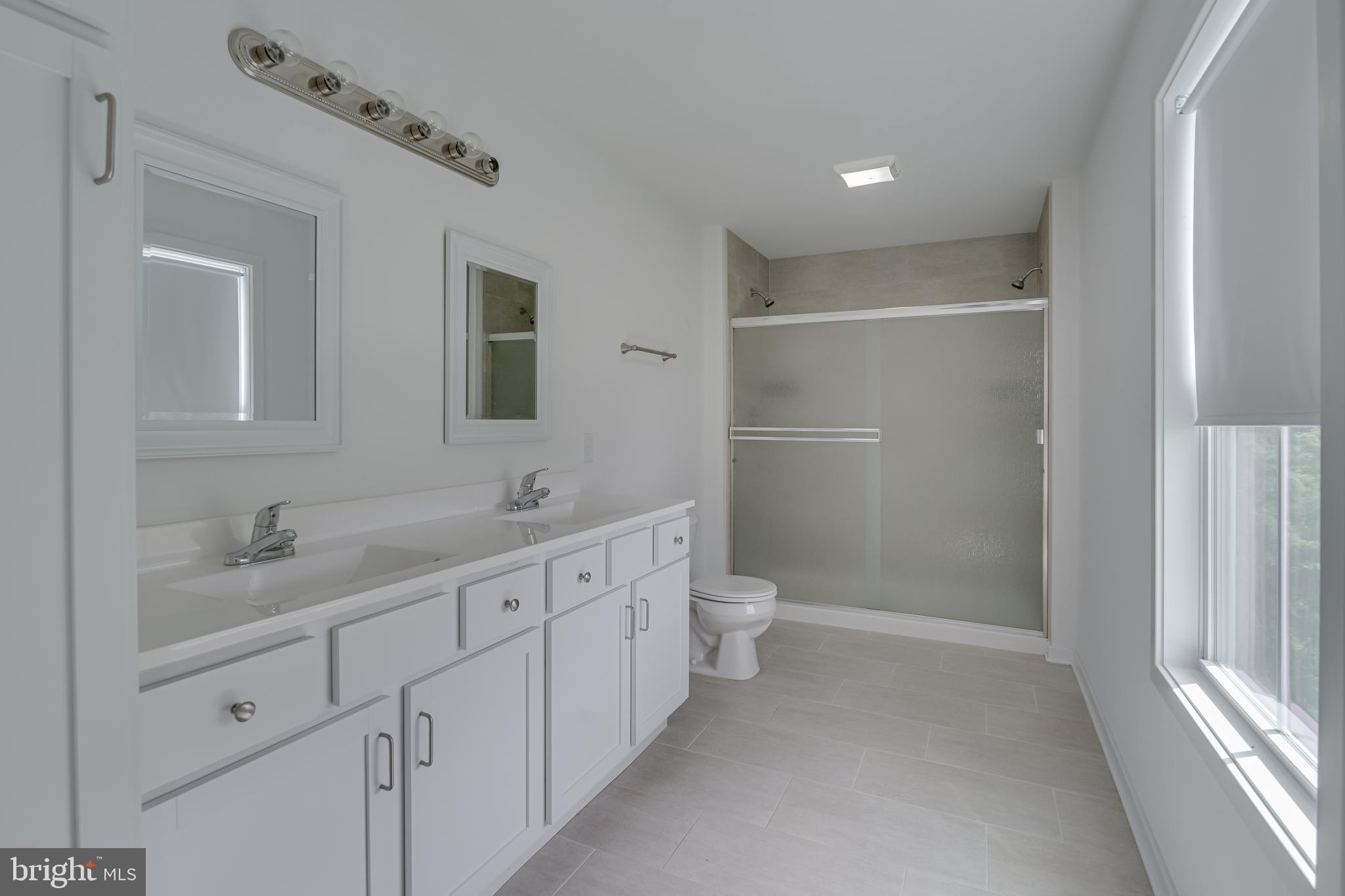 FORT HILL FARMS - Residential