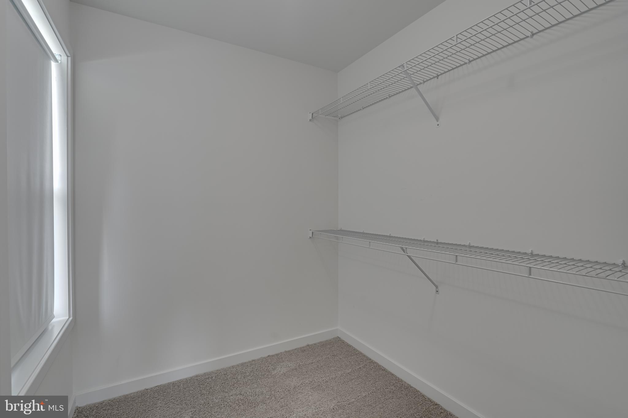 FORT HILL FARMS - Residential