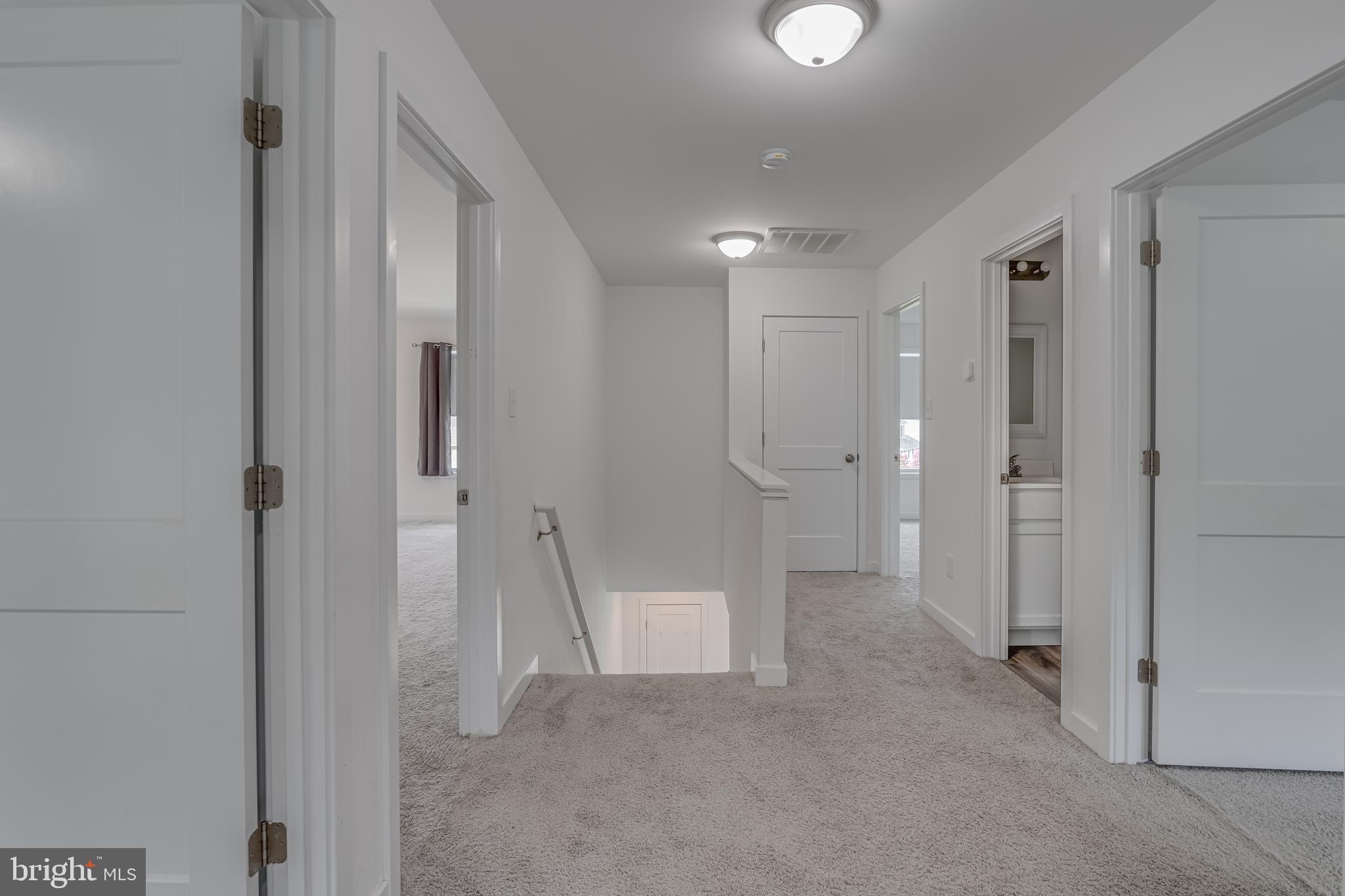 FORT HILL FARMS - Residential