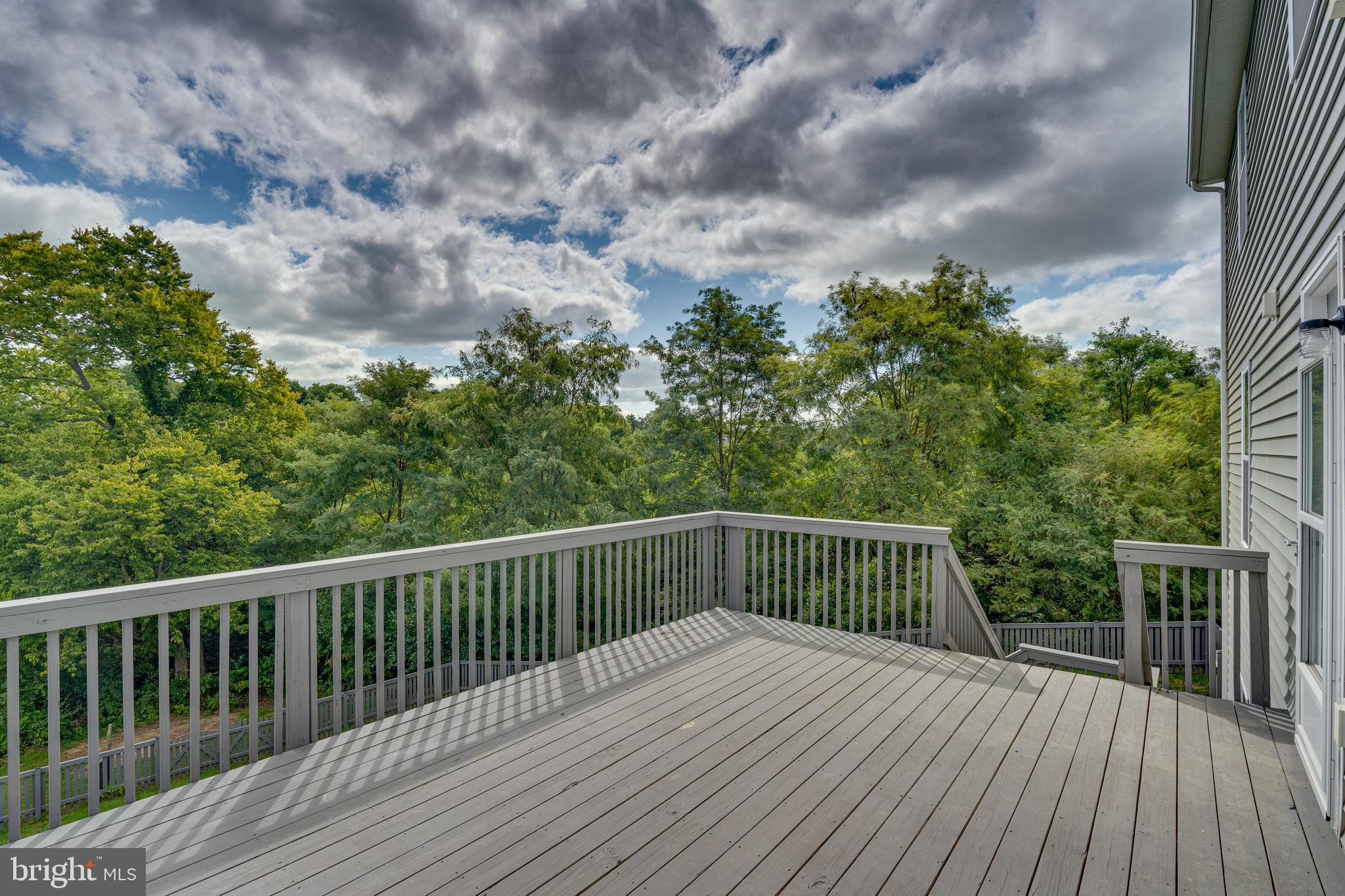 FORT HILL FARMS - Residential