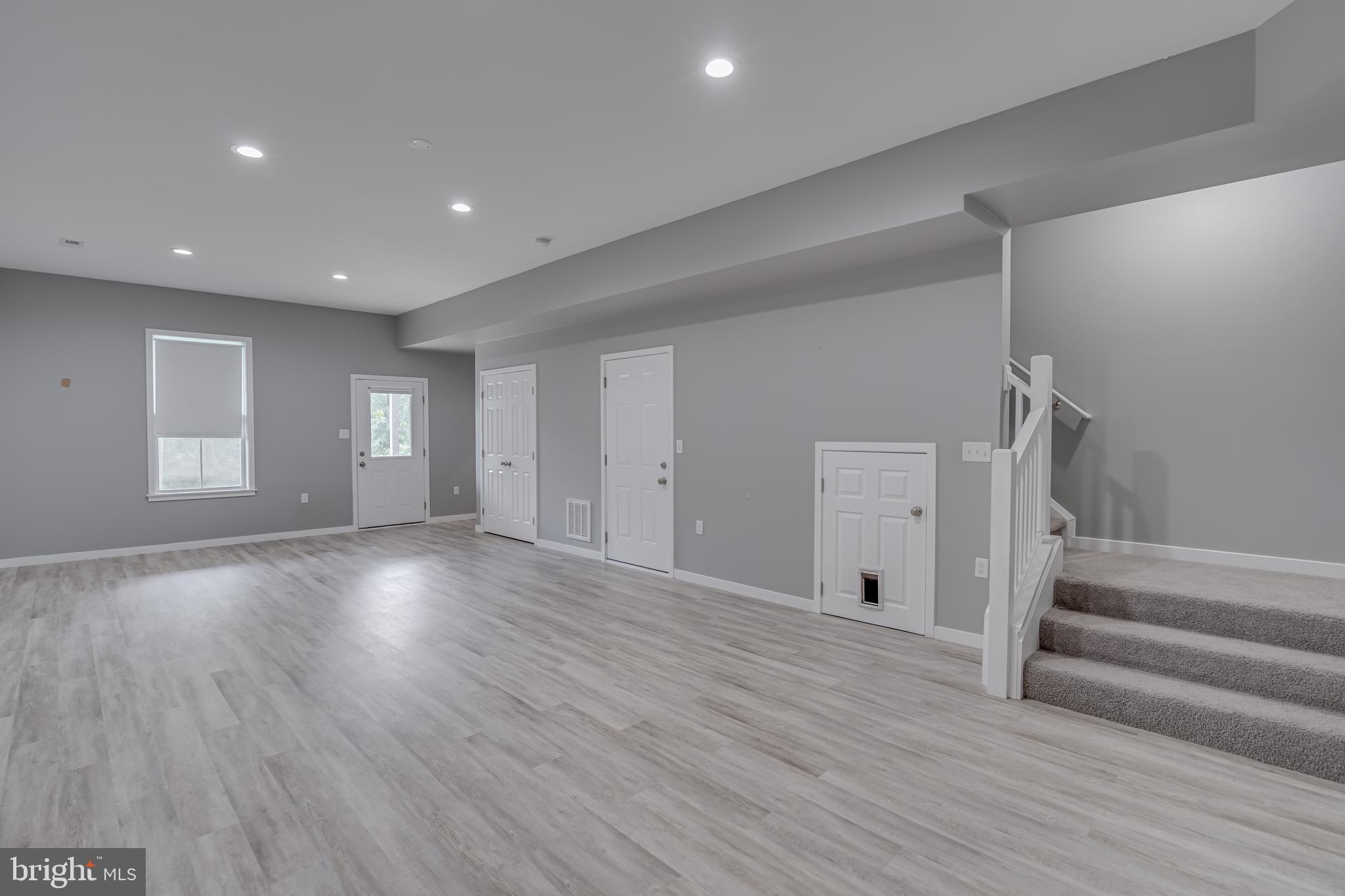 FORT HILL FARMS - Residential