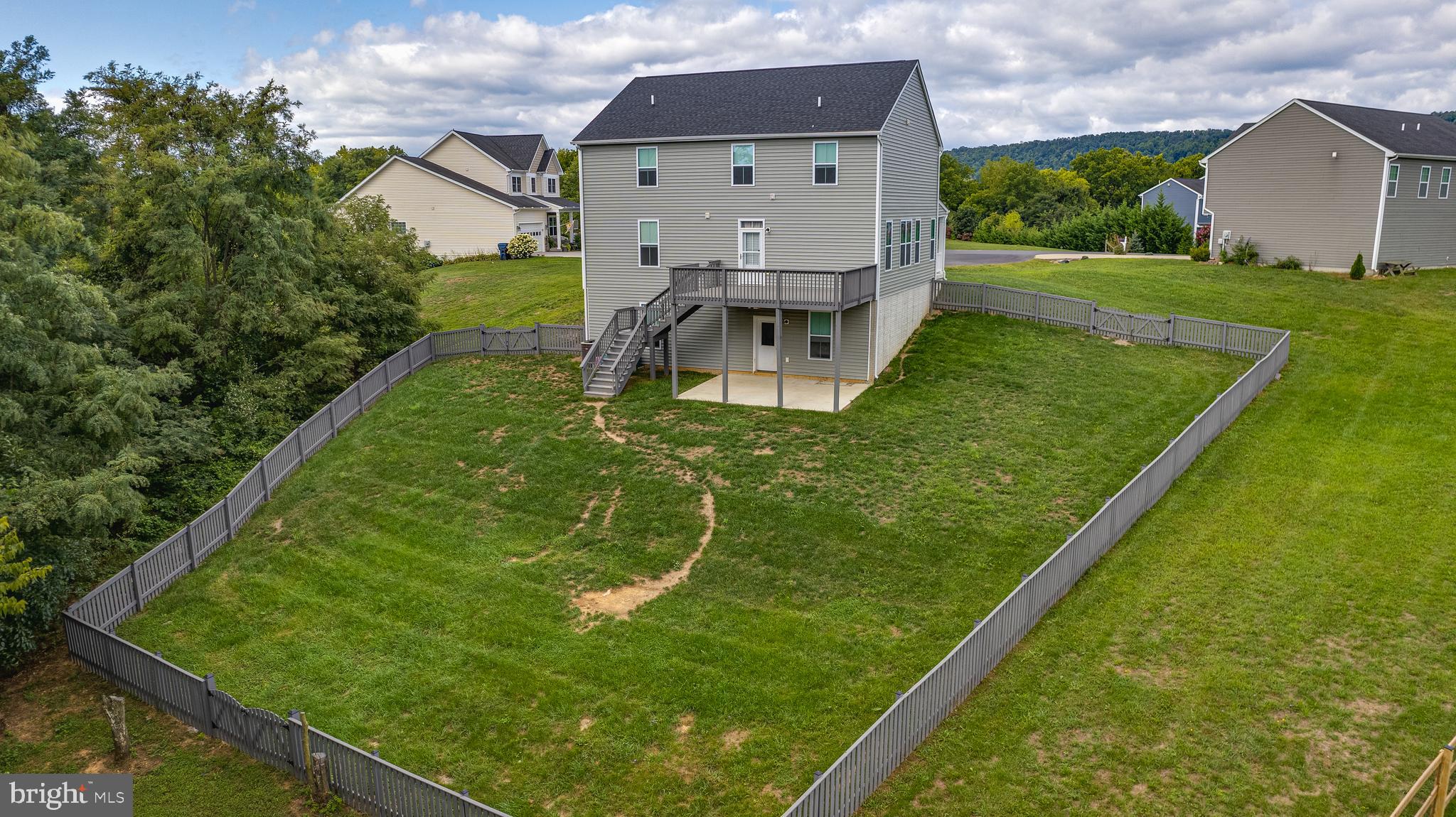 FORT HILL FARMS - Residential