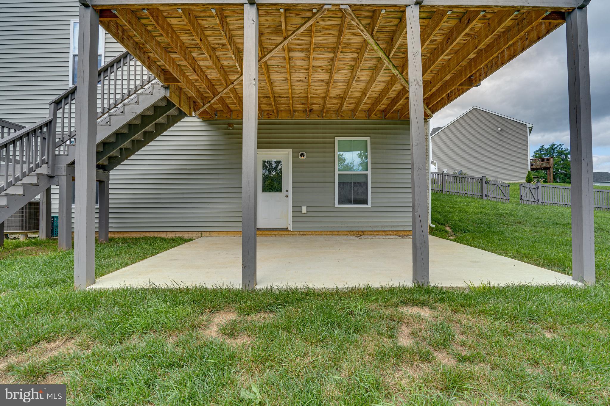 FORT HILL FARMS - Residential