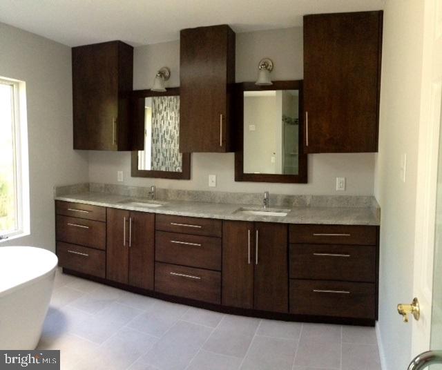 SENTRY WOODS - Residential