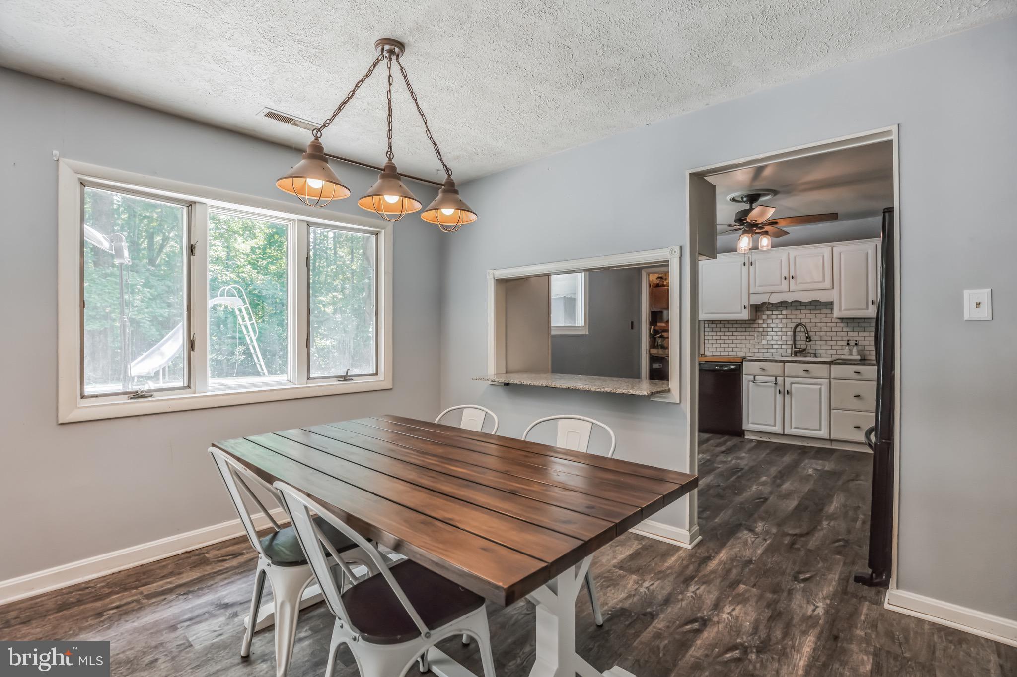 PARIS PINES - Residential