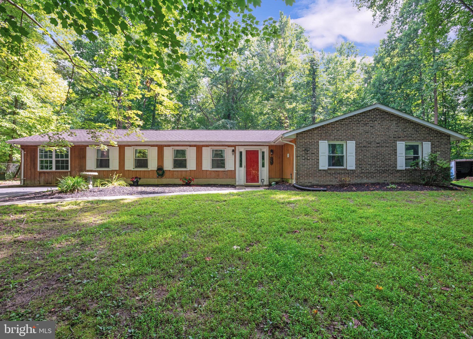 PARIS PINES - Residential