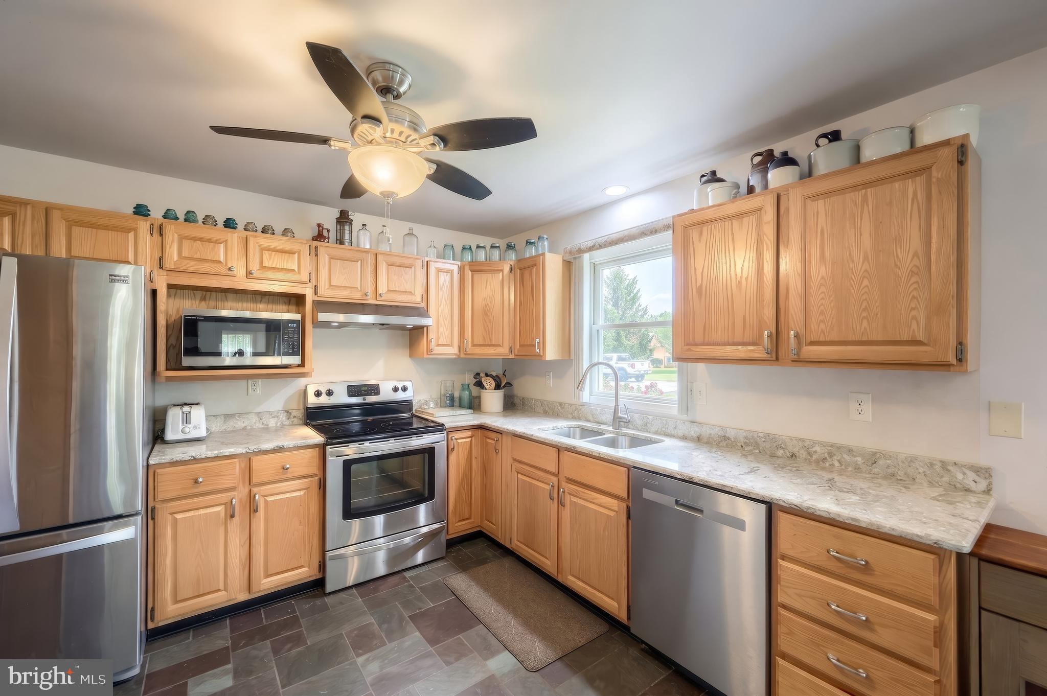 26 WESTVIEW MANOR