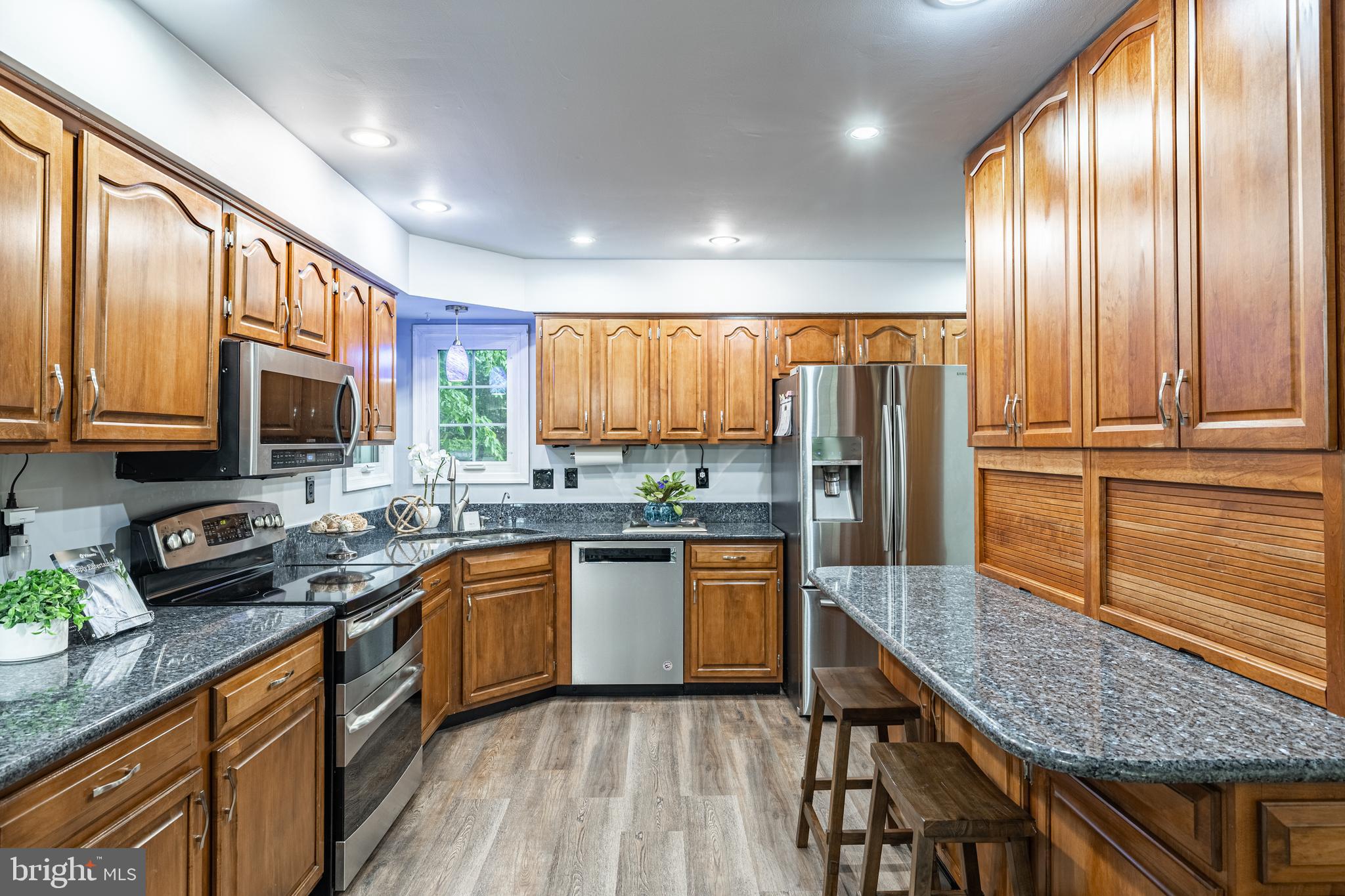 CROSSPOINTE - Residential