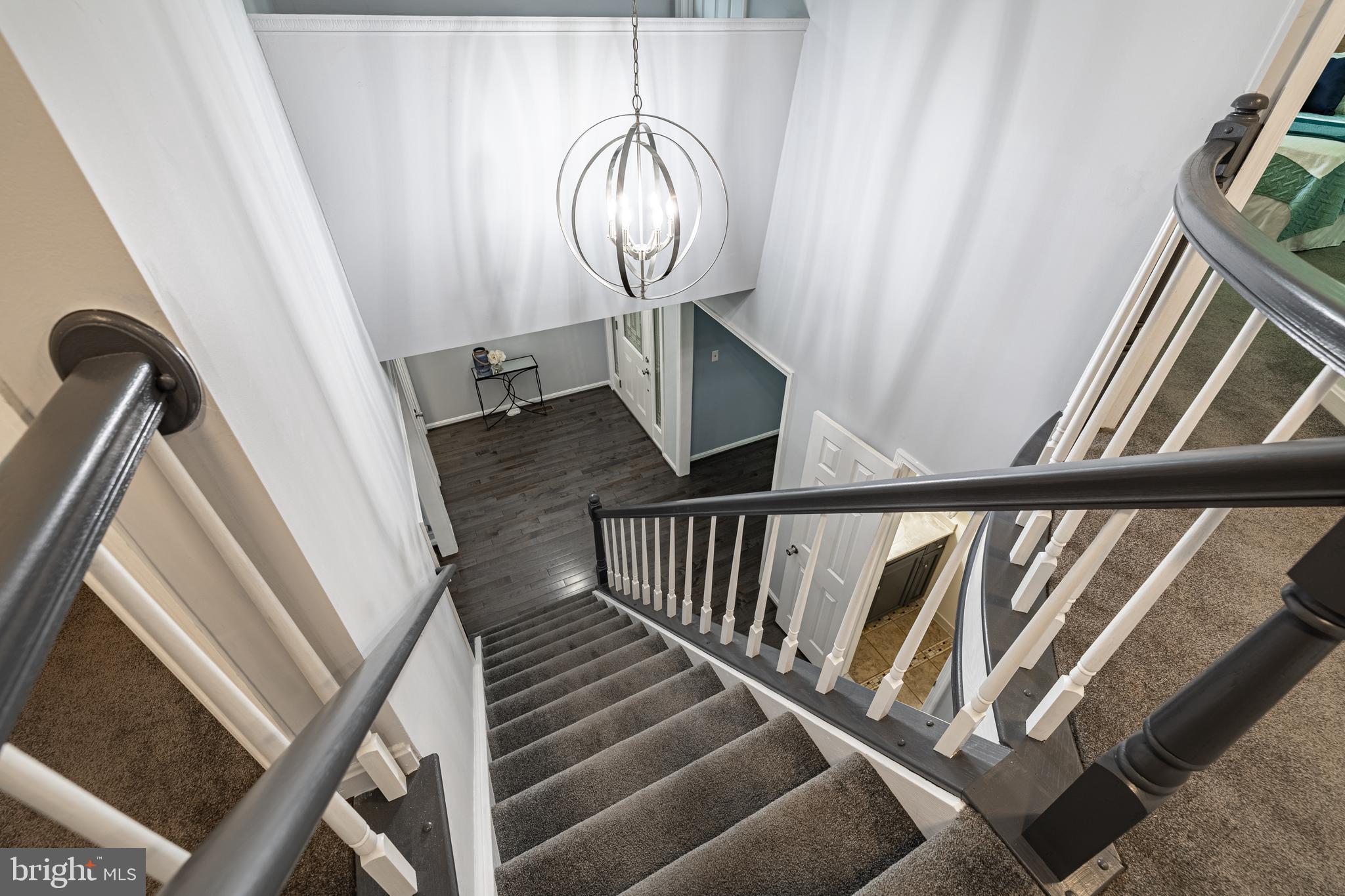 CROSSPOINTE - Residential