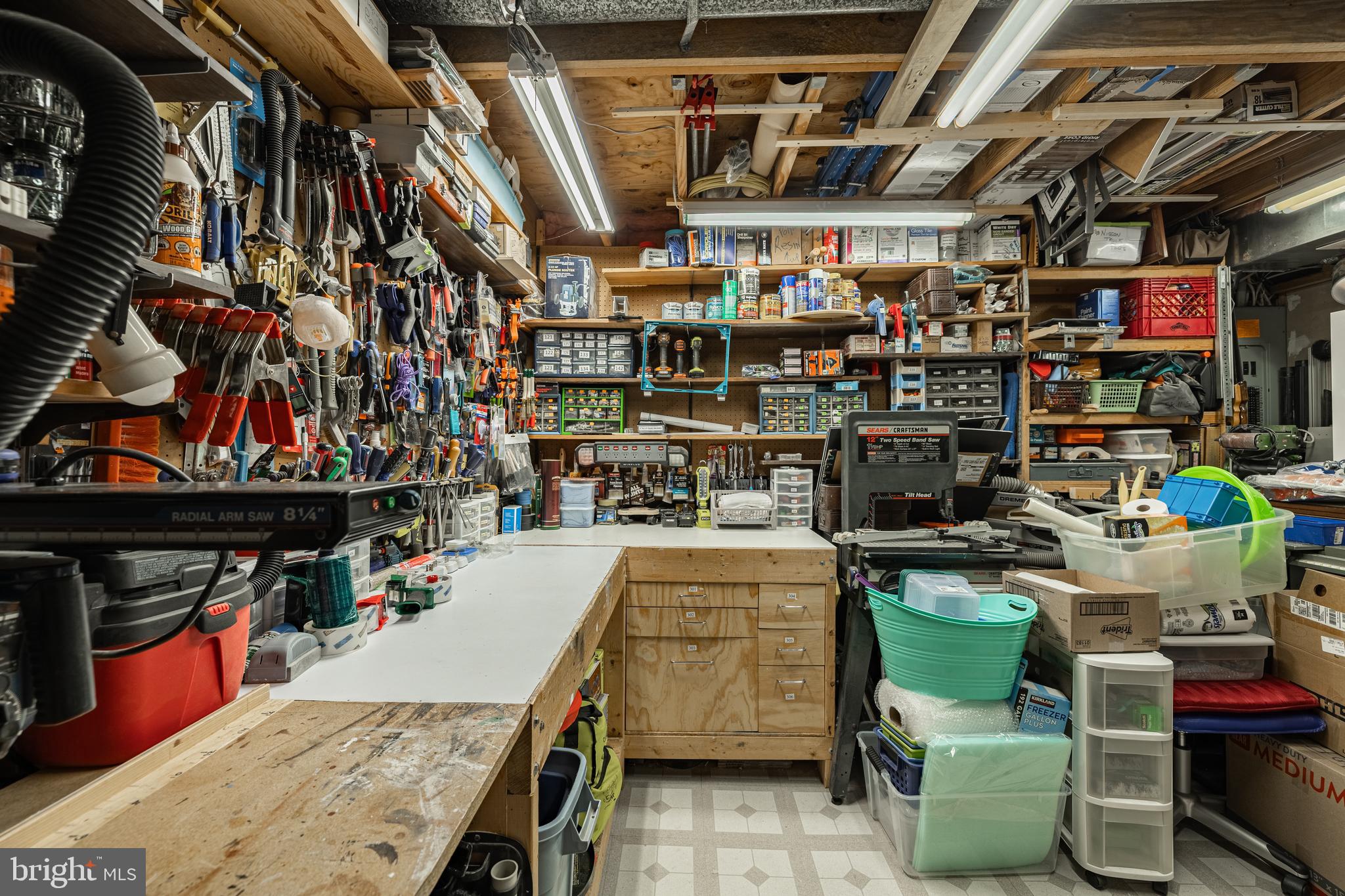 CROSSPOINTE - Residential