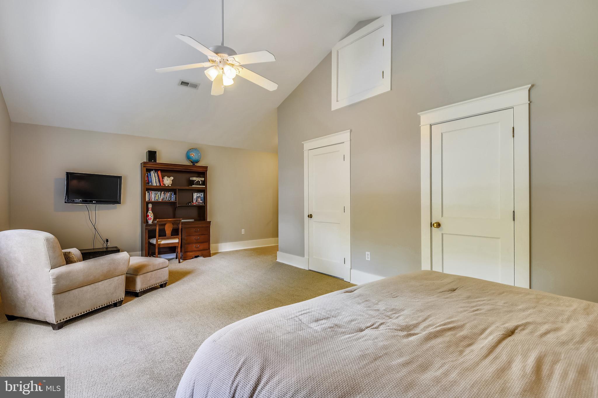 WILD ROSE SHORES - Residential