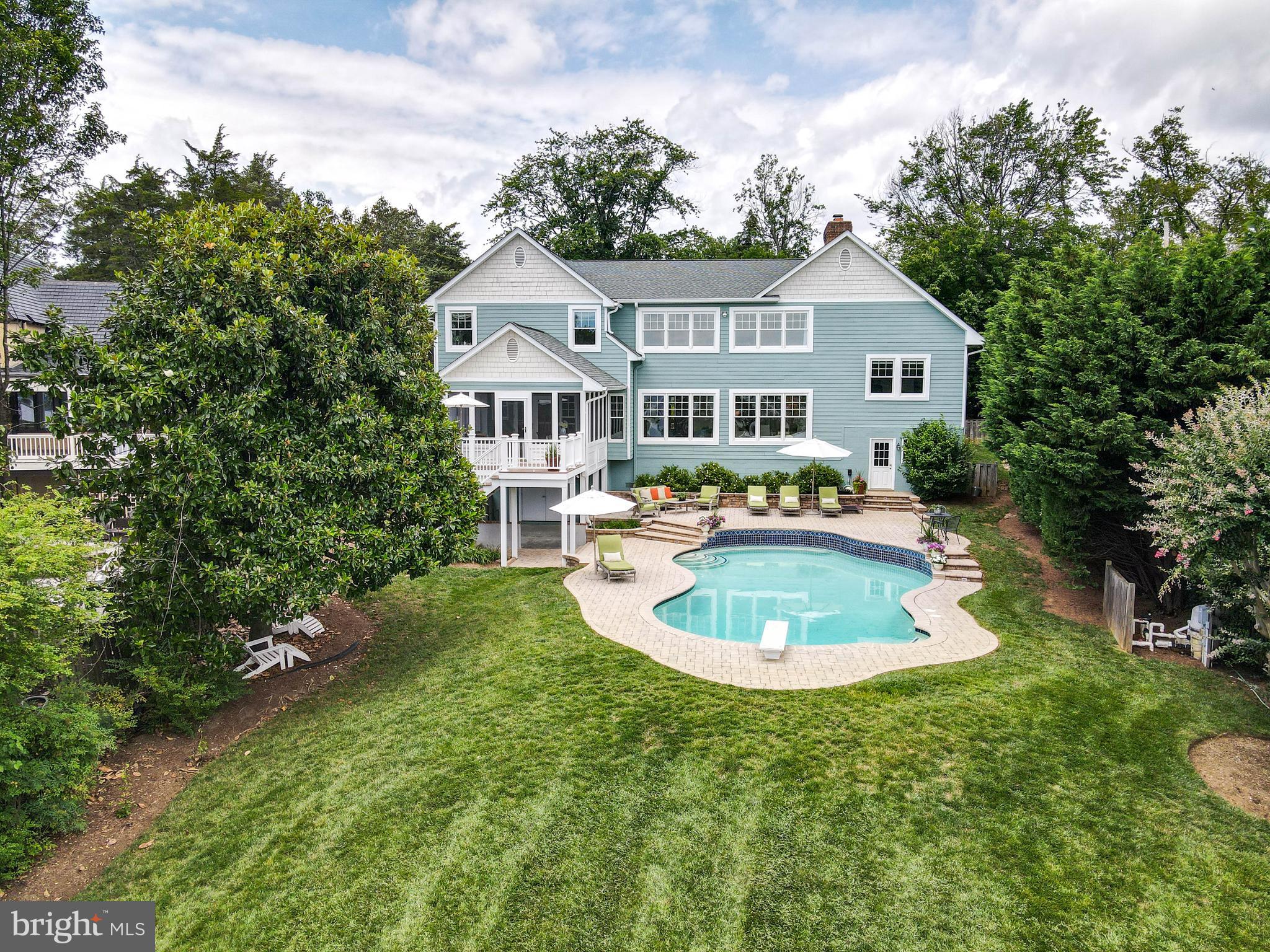 WILD ROSE SHORES - Residential