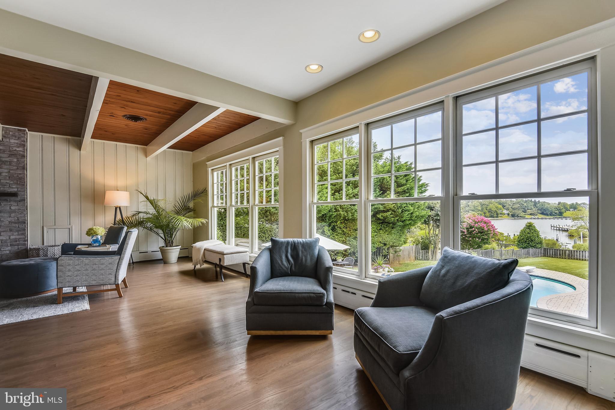 WILD ROSE SHORES - Residential