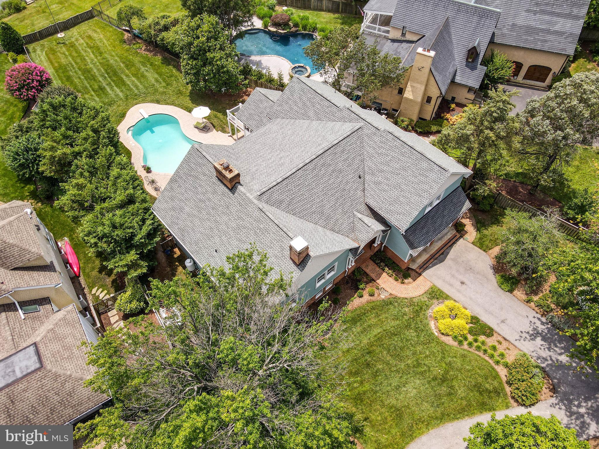 WILD ROSE SHORES - Residential