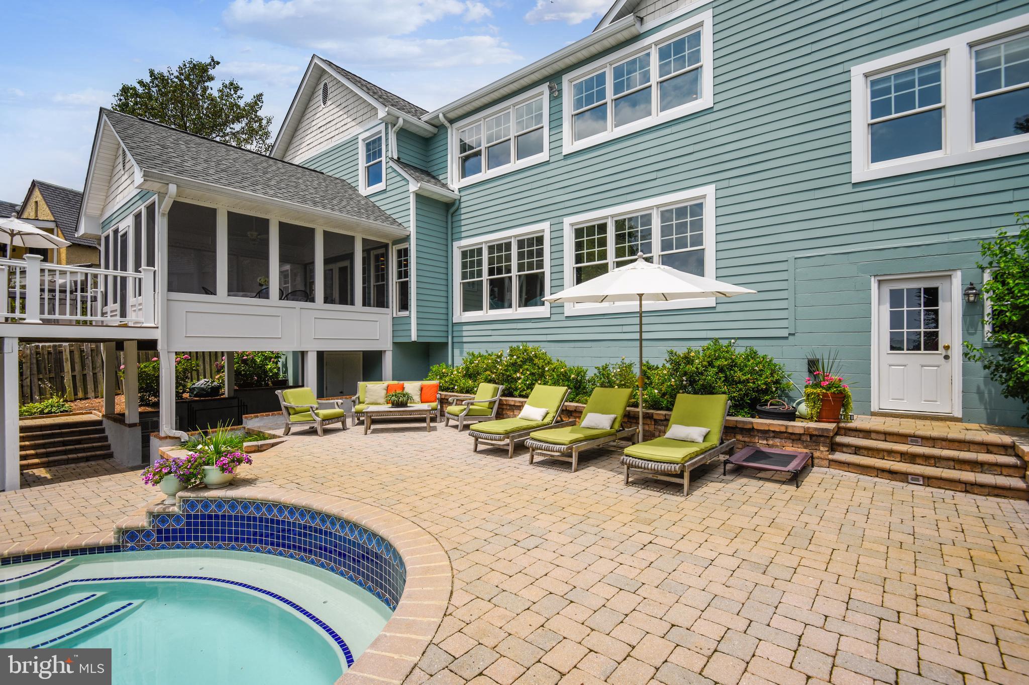 WILD ROSE SHORES - Residential