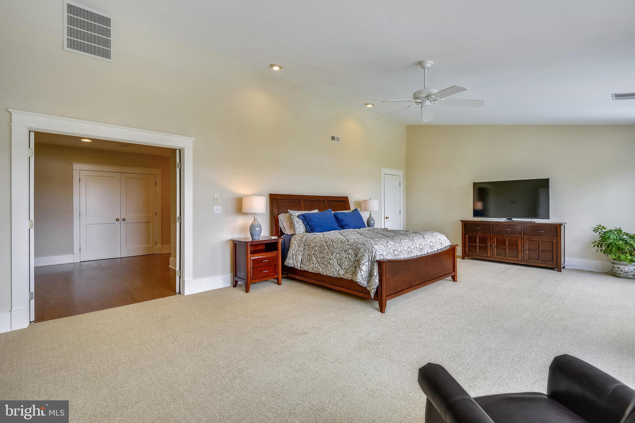 WILD ROSE SHORES - Residential