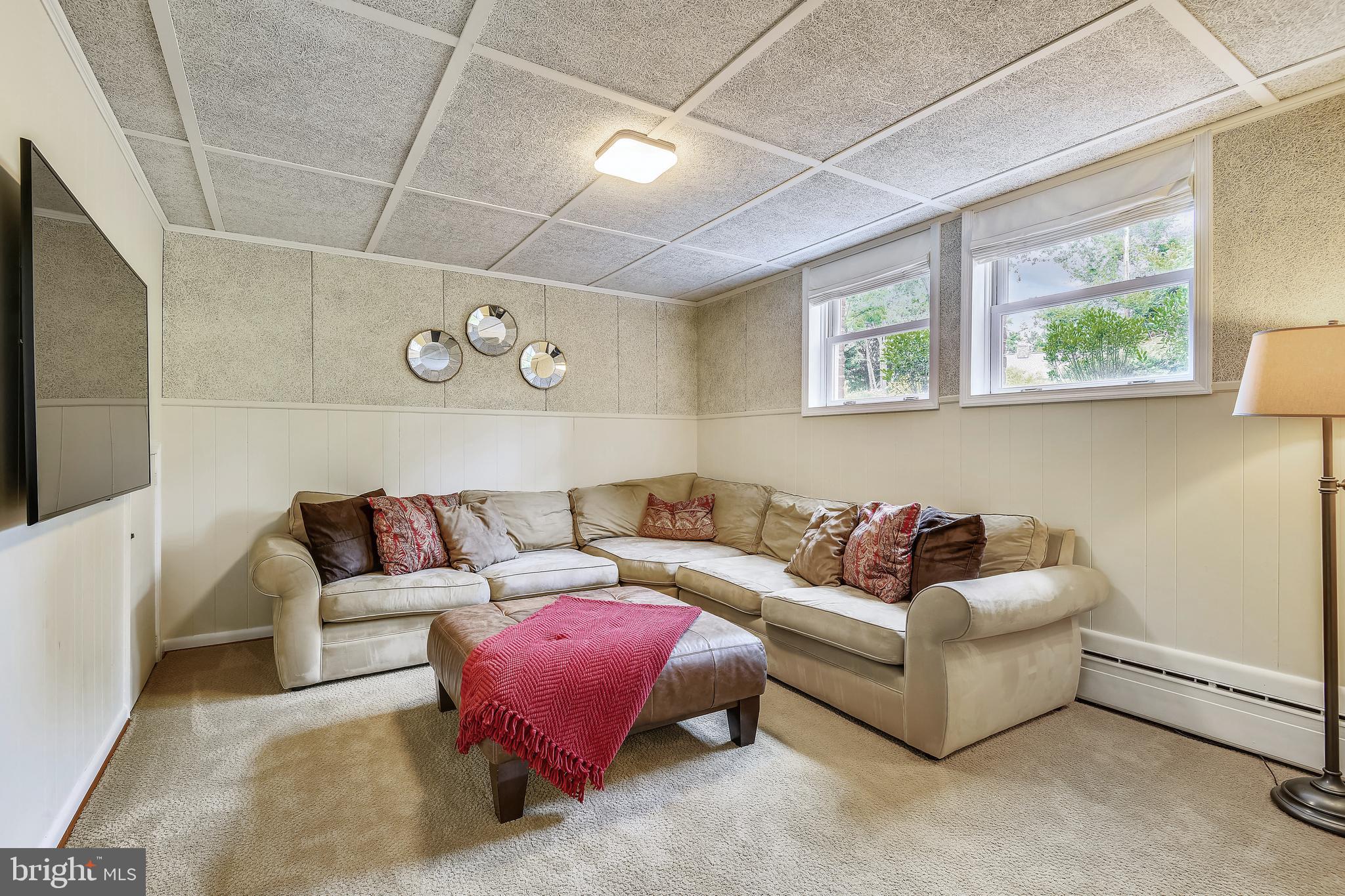 WILD ROSE SHORES - Residential