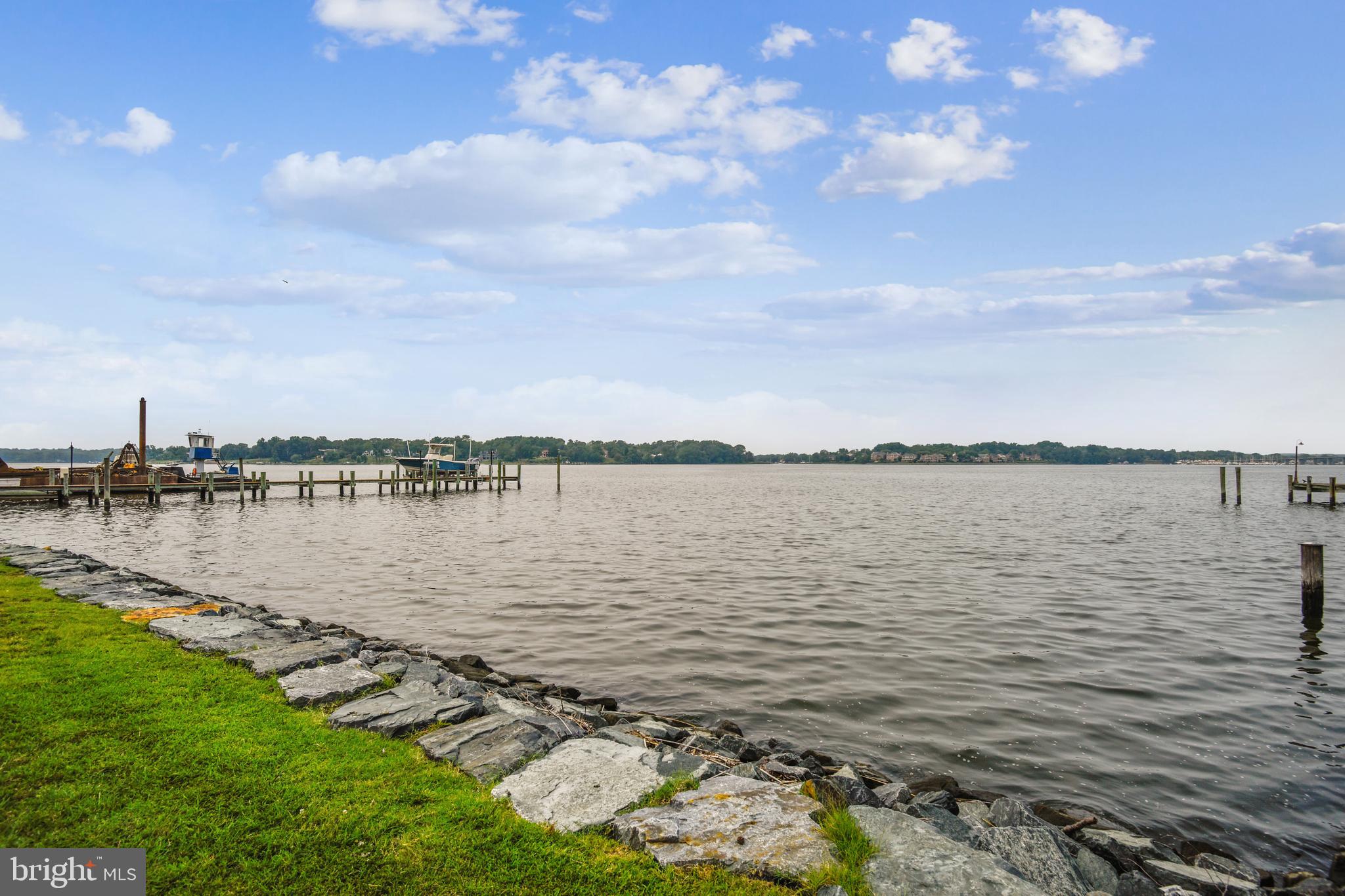 WILD ROSE SHORES - Residential