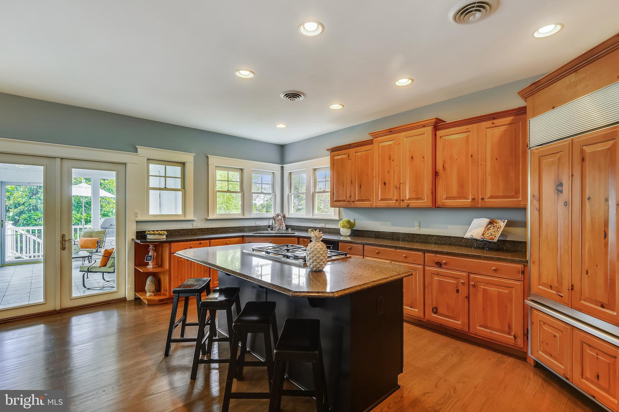 WILD ROSE SHORES - Residential