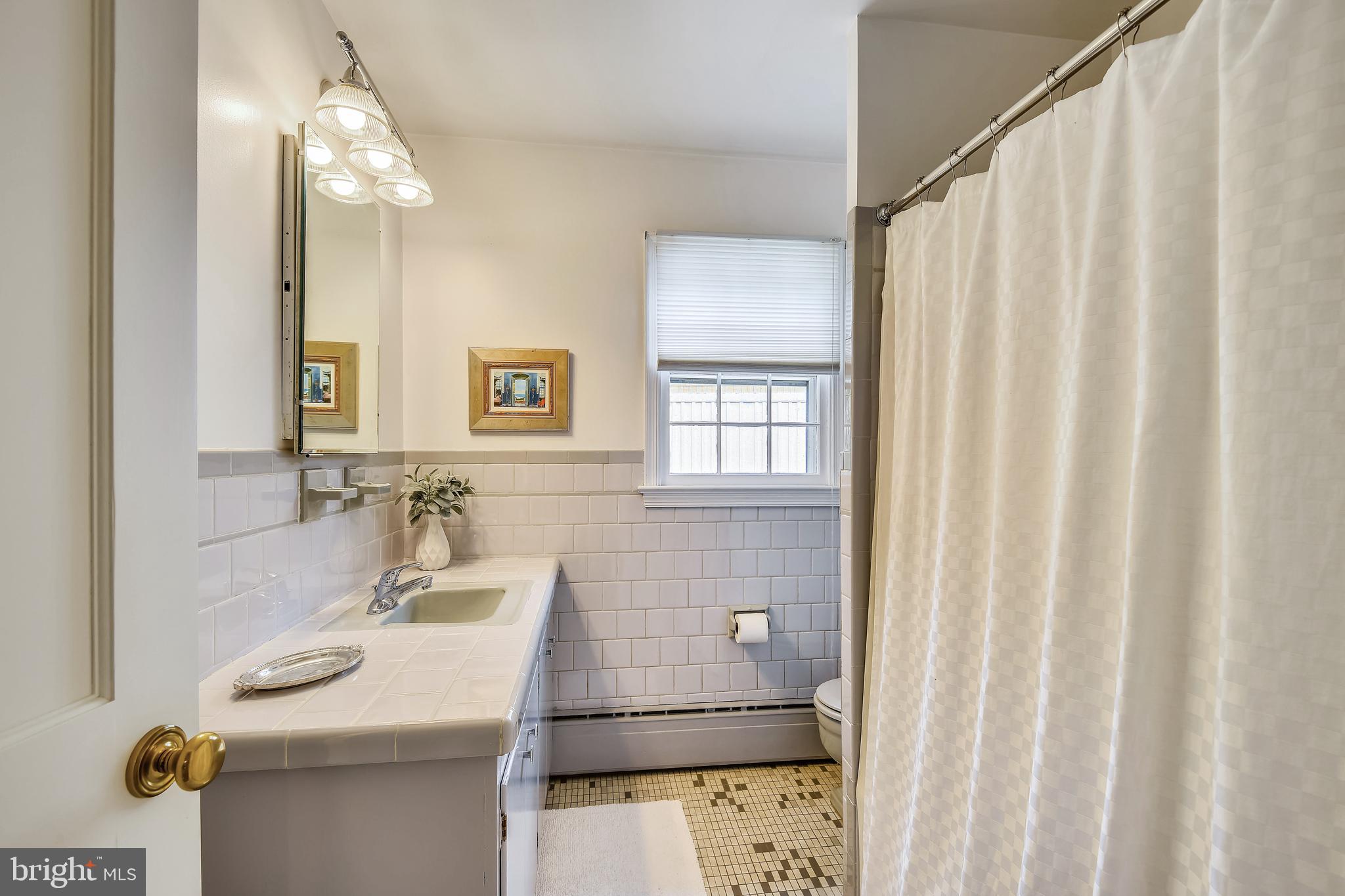 WILD ROSE SHORES - Residential