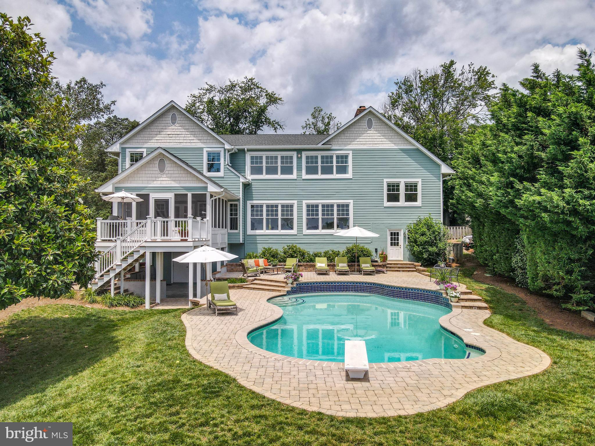 WILD ROSE SHORES - Residential