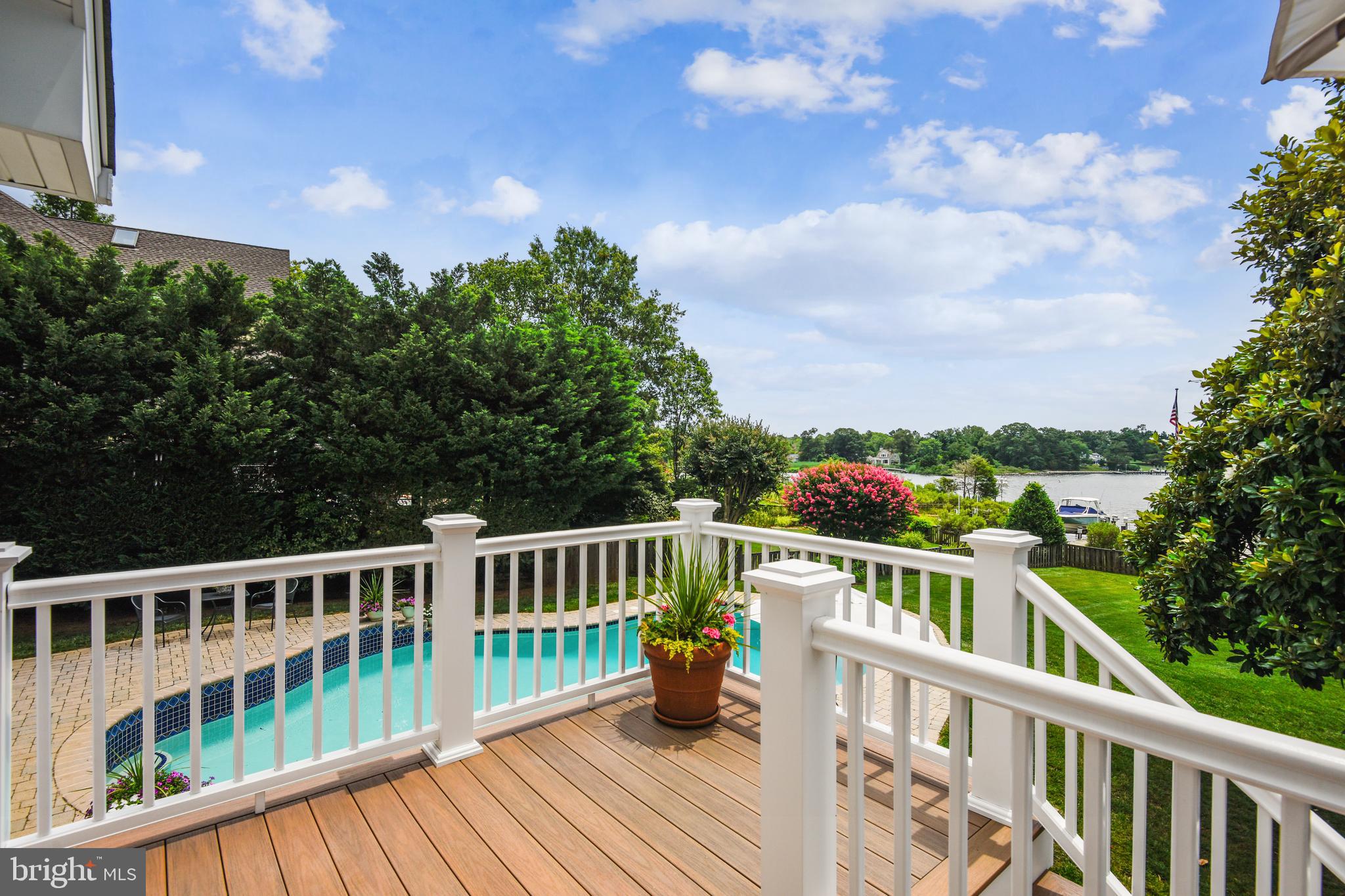 WILD ROSE SHORES - Residential