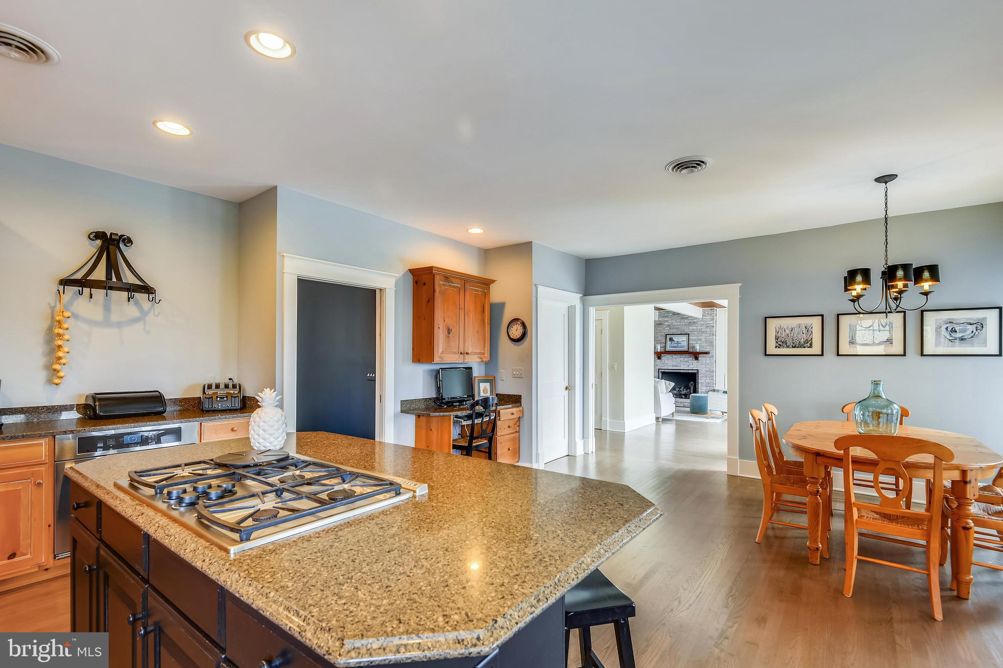 WILD ROSE SHORES - Residential