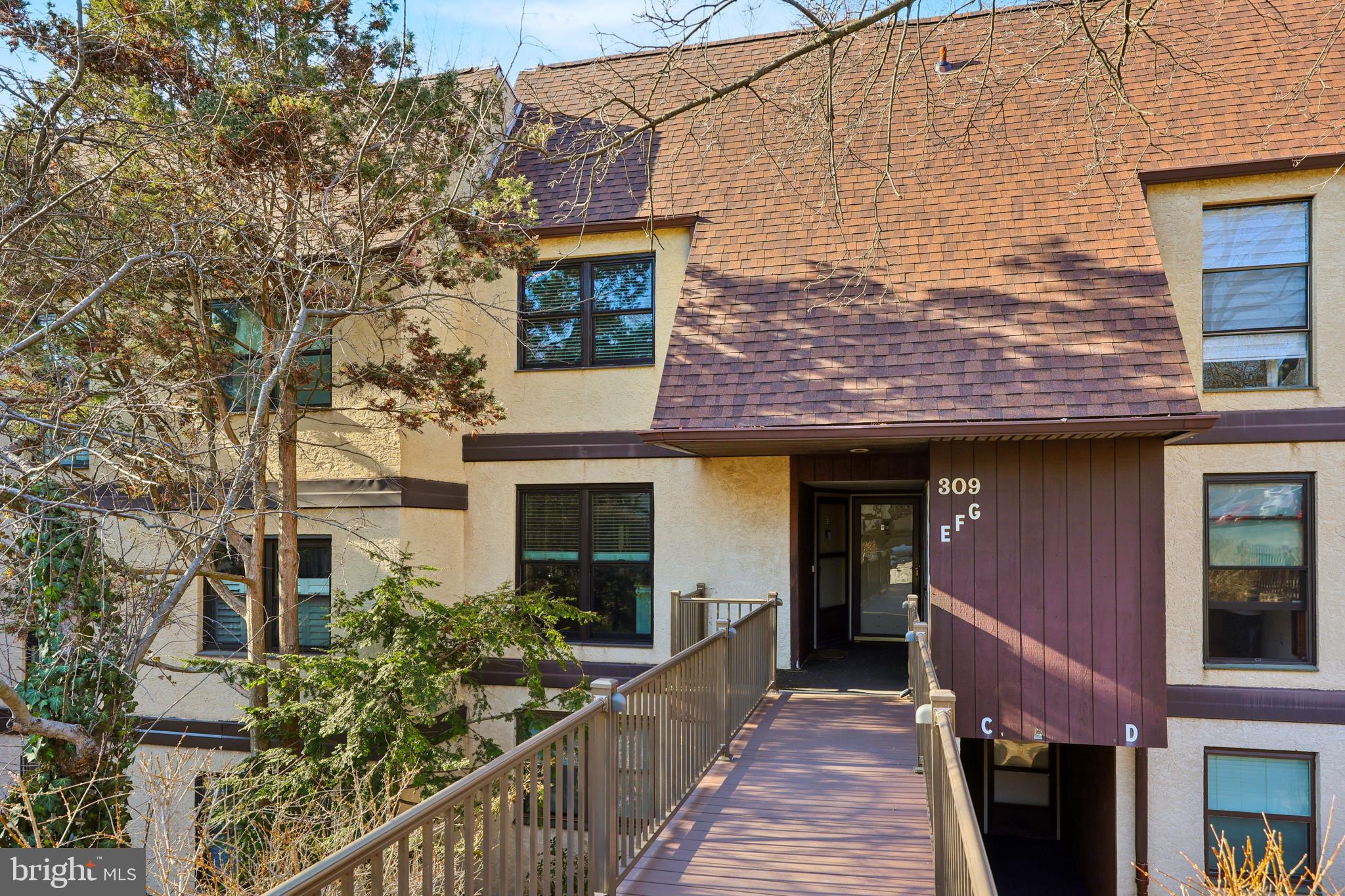 GREEN TREE RUN - Residential