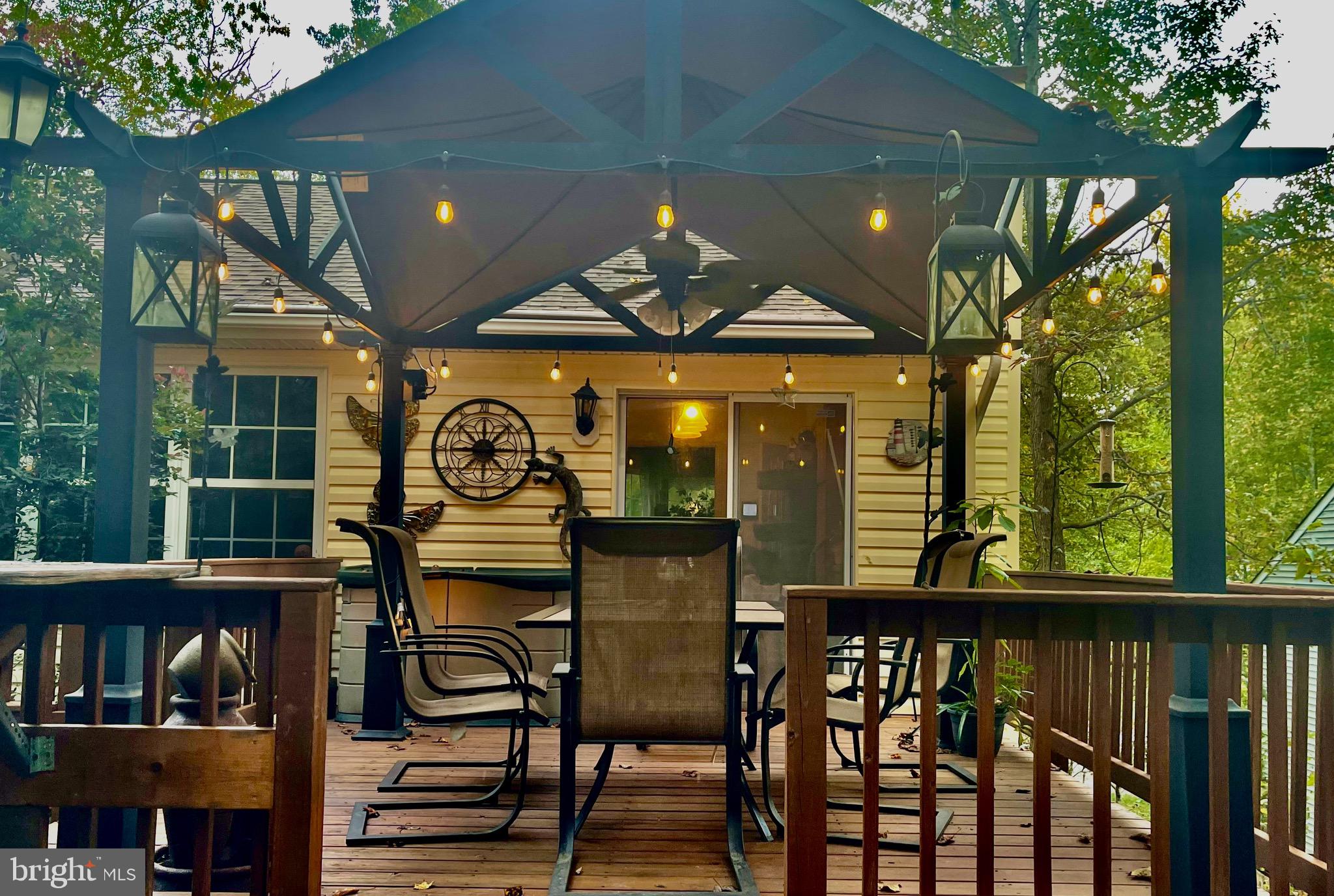 HICKORY RIDGE - Residential