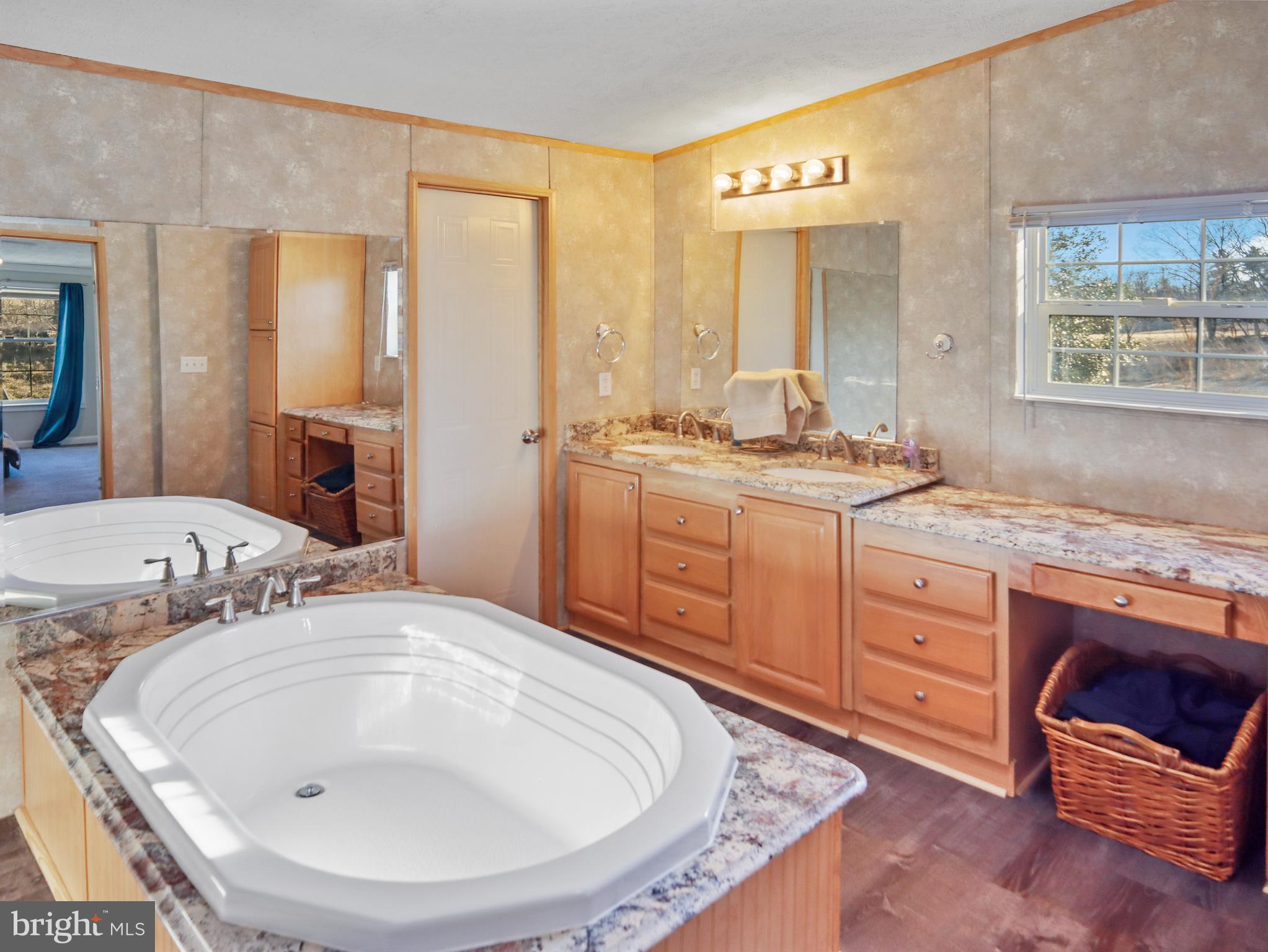 RED HAWK - Residential