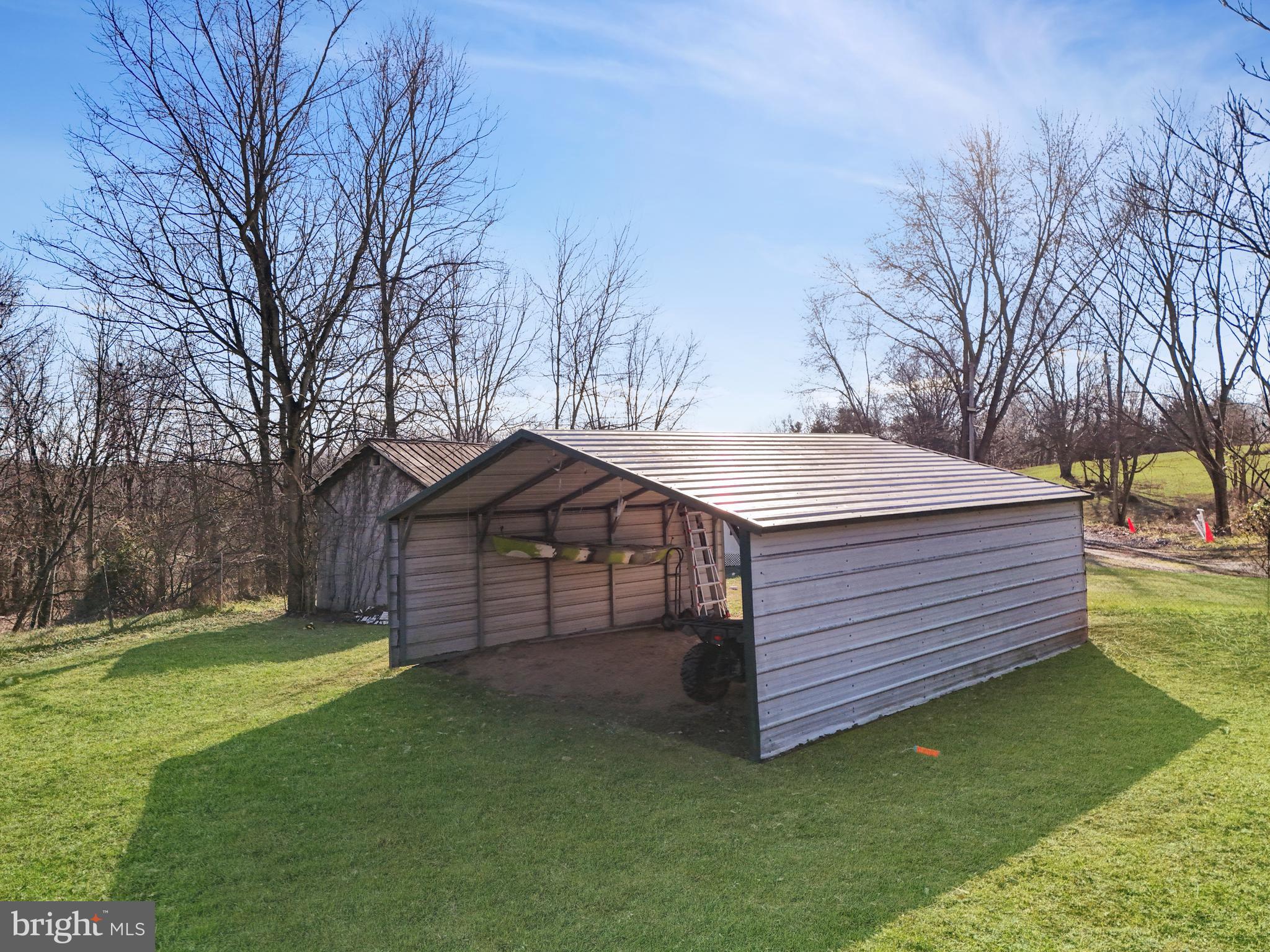 RED HAWK - Residential