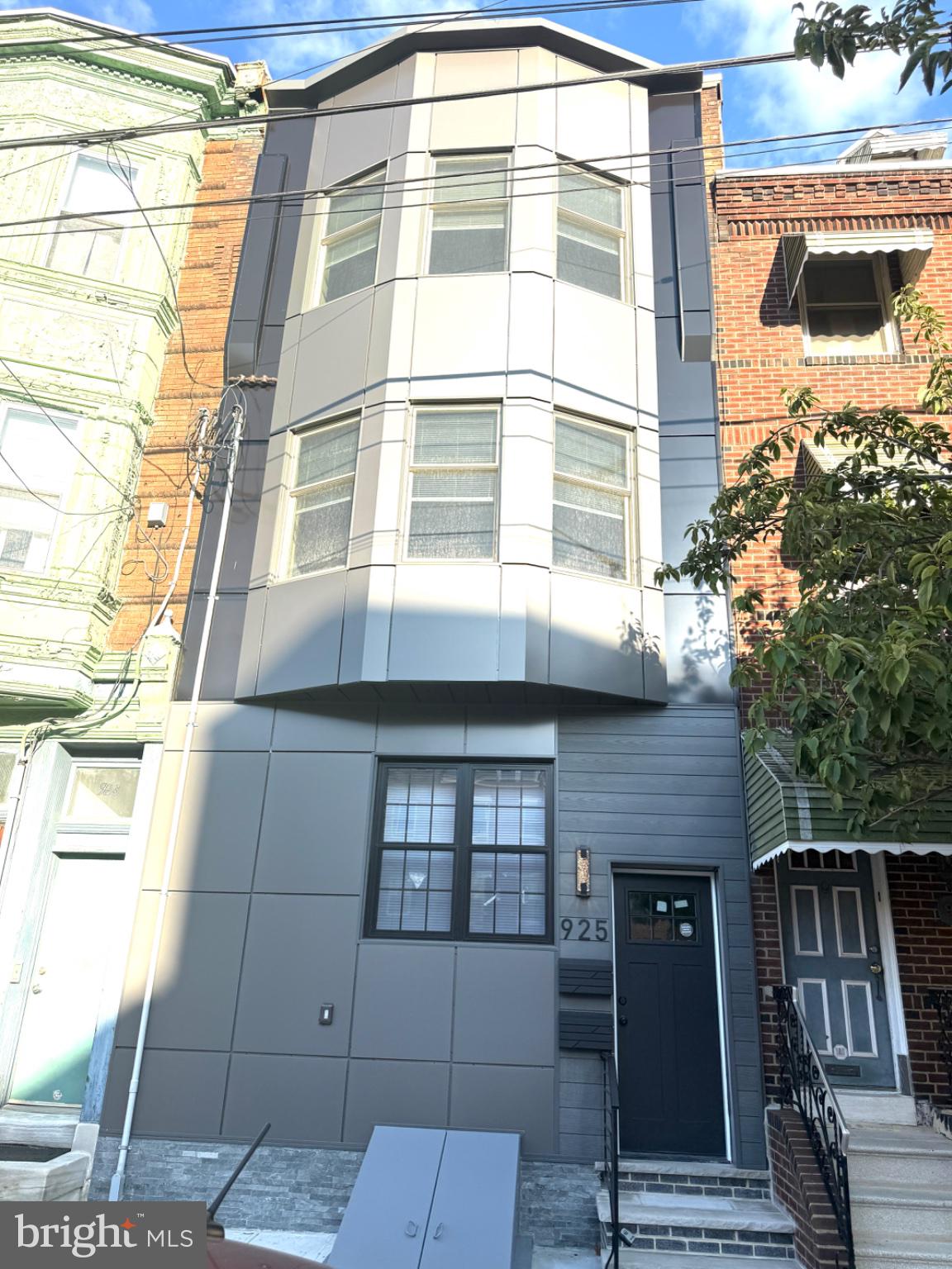925 S 11TH STREET