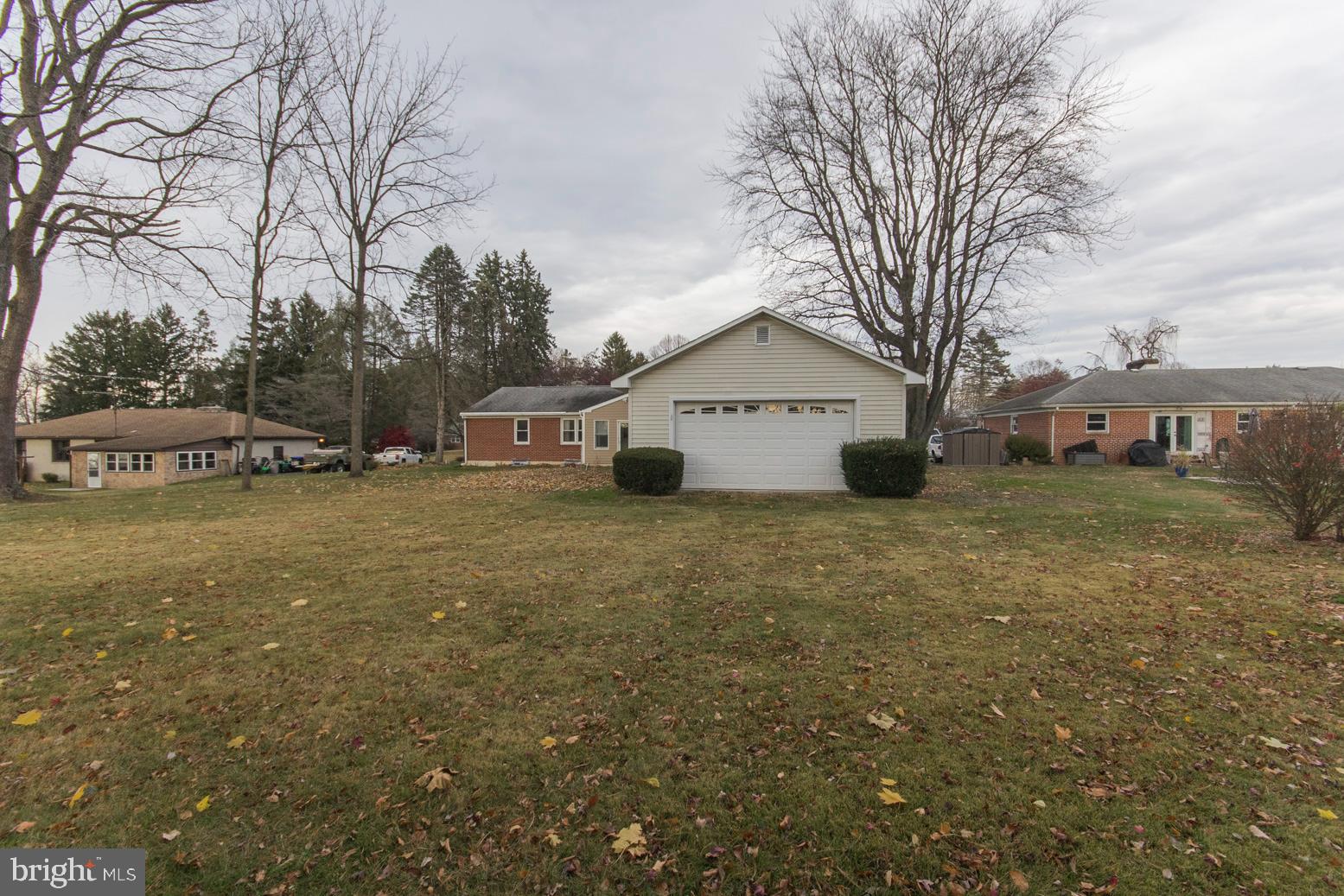 FLORA HILLS - Residential