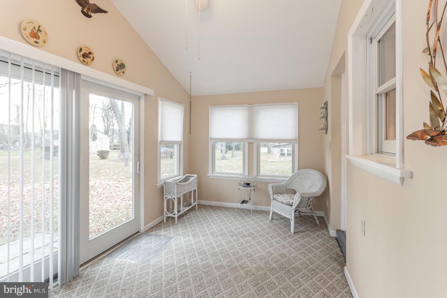 FLORA HILLS - Residential