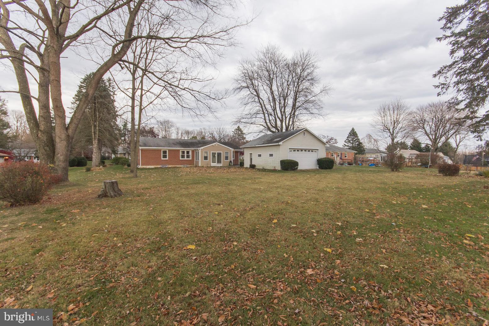 FLORA HILLS - Residential