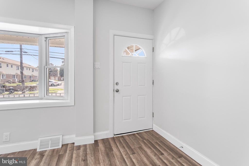 Photo of 623 W 3rd Street W, FLORENCE, NJ 08518 (MLS # NJBL2096334)