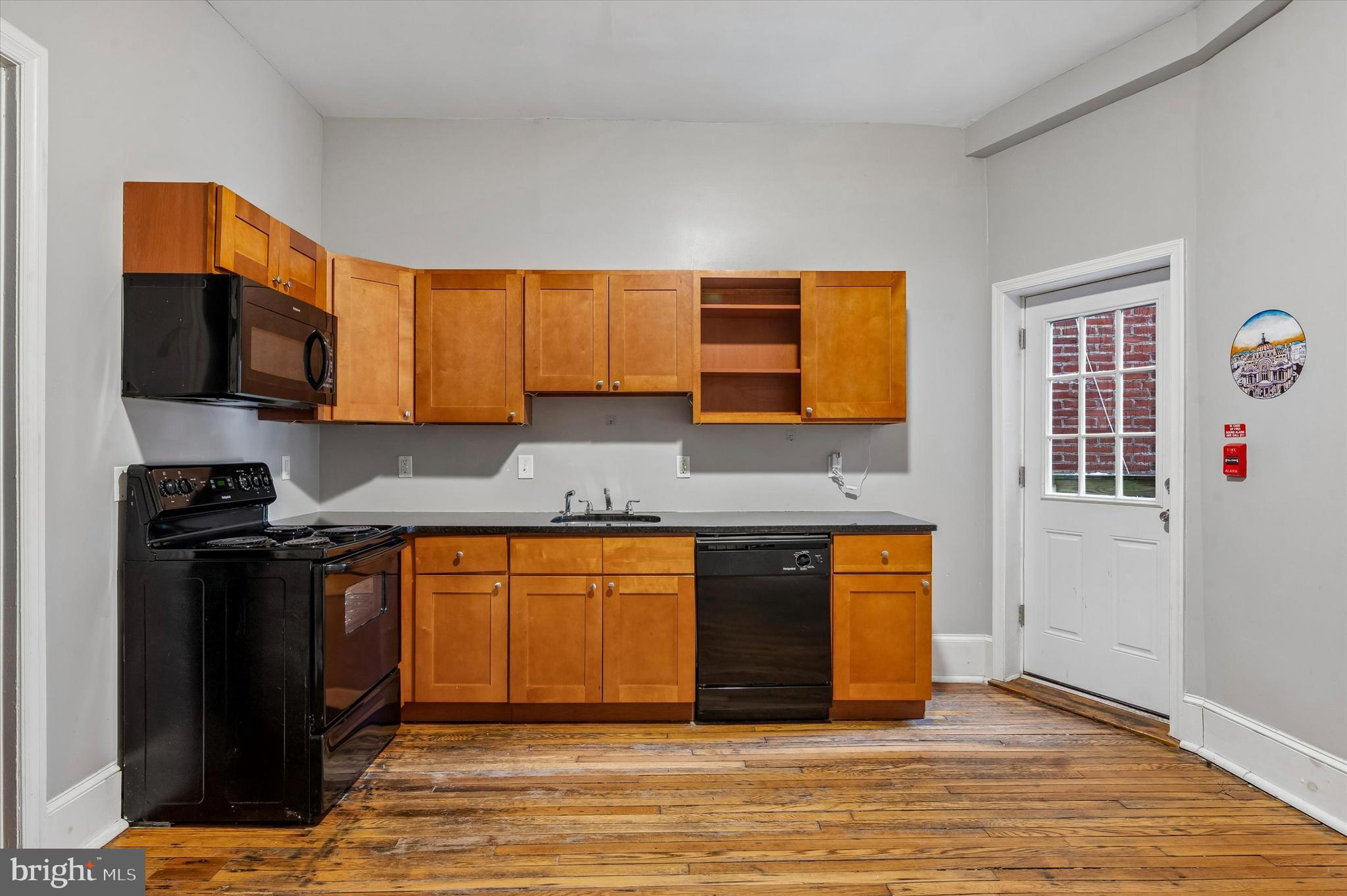 5111 SPRINGFIELD AVENUE