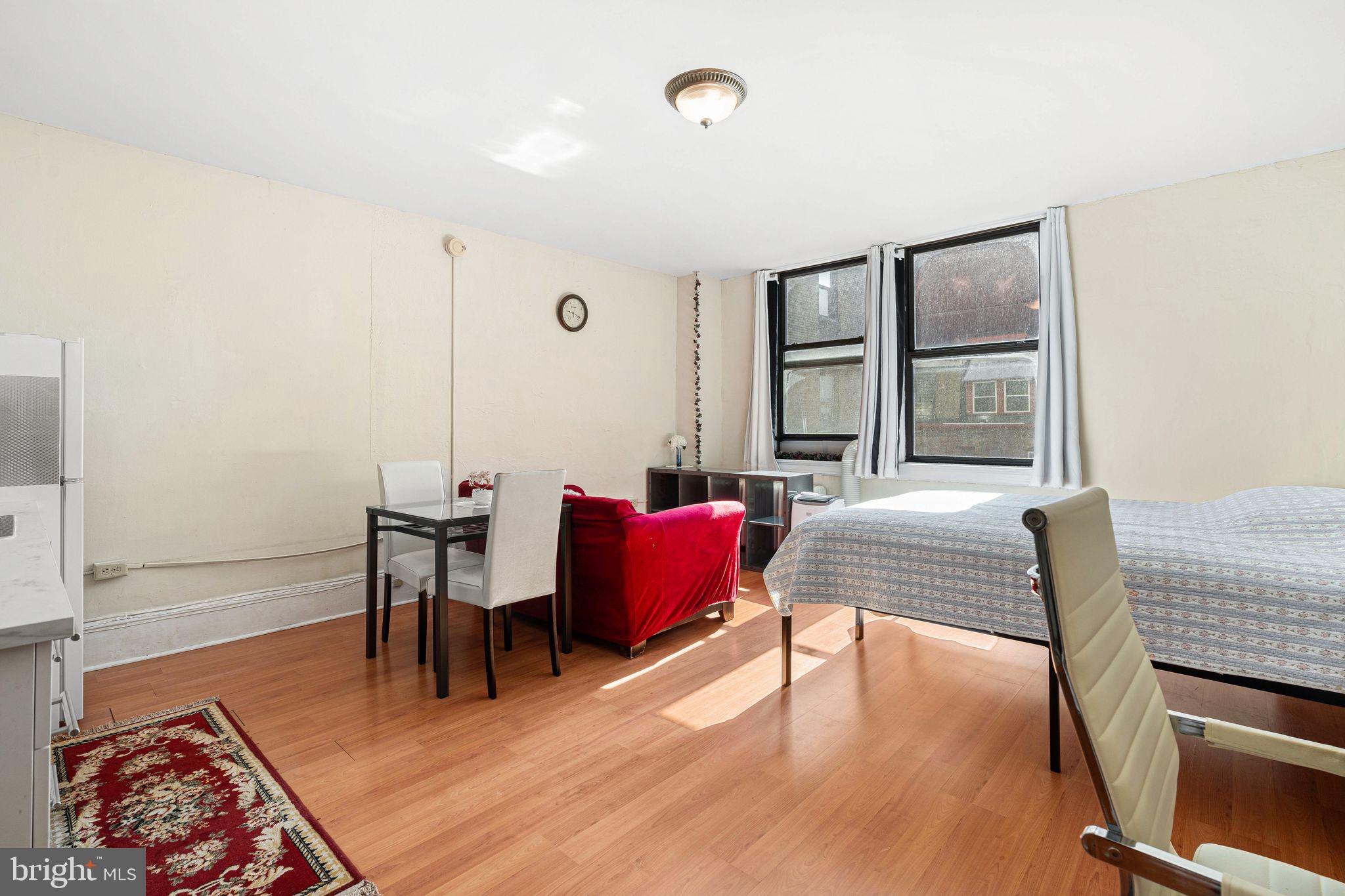 AVENUE OF THE ARTS - Residential