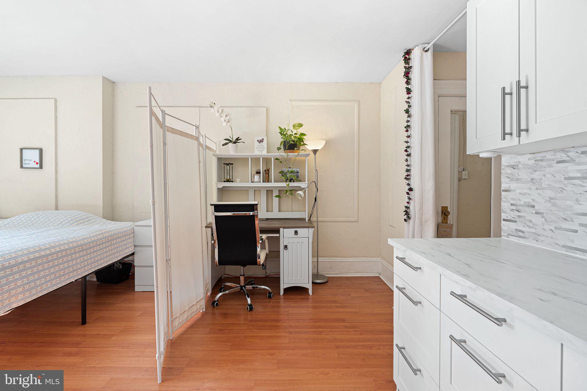 AVENUE OF THE ARTS - Residential